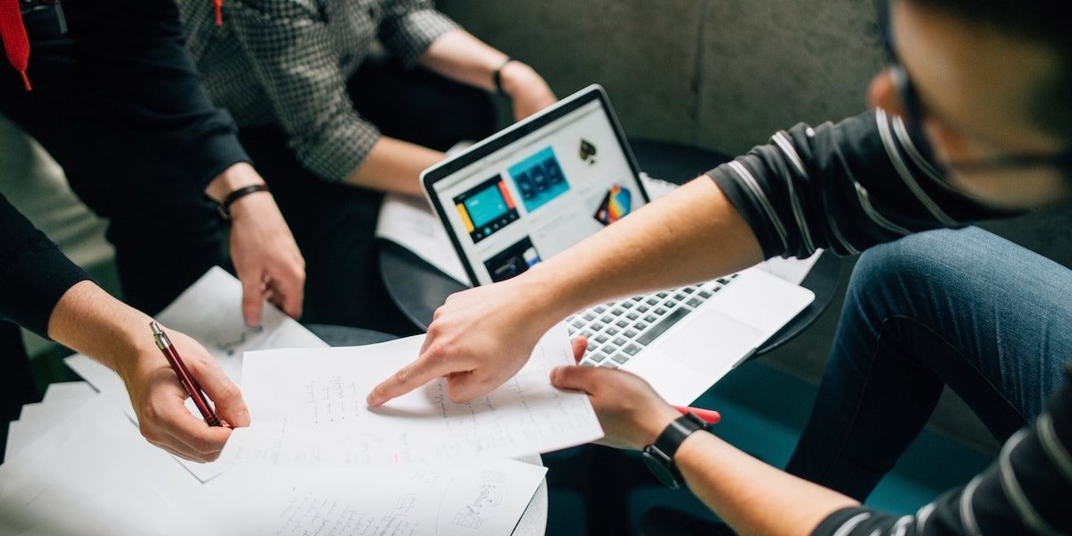 Đến tập đoàn lớn cũng rơi vào vòng xoáy "nay chuối, mai bất động sản, mốt nuôi bò rồi lại cao su”: Các doanh nghiệp phải làm gì để nắm bắt cơ hội trong chu kỳ kinh doanh mới? - Ảnh 1