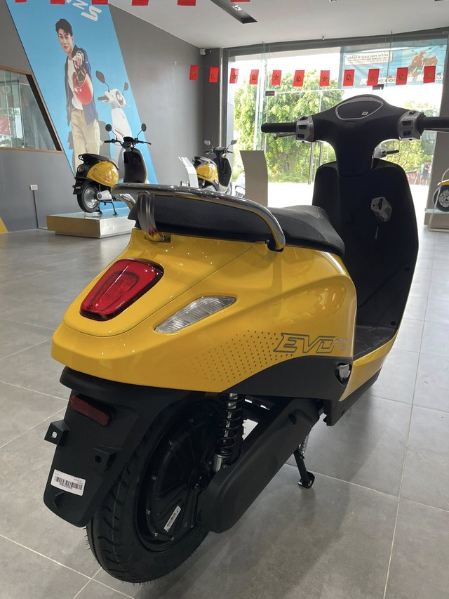 VinFast Evo Grand ồ ạt về đại lý: Cùng khoảng giá 20 triệu đồng, khác gì Evo200 mà nhiều người lăn tăn? - Ảnh 5