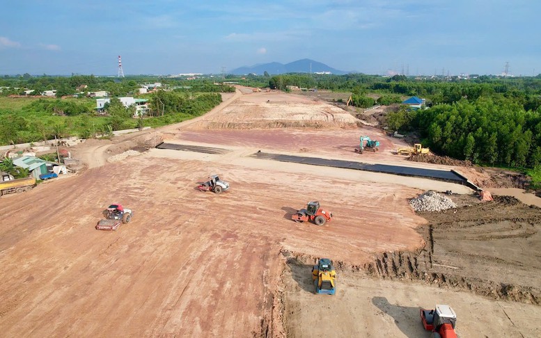 Chấn chỉnh việc thi công tuyến cao tốc Chí Thạnh-Vân Phong - Ảnh 4
