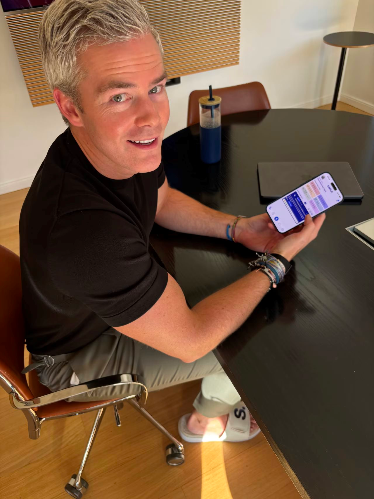 AI giúp một hãng BĐS kiếm về 5 tỷ USD trong 6 tháng, tiết kiệm 15.440 giờ làm việc, giúp các môi giới 'bán chính mình' - Ảnh 2