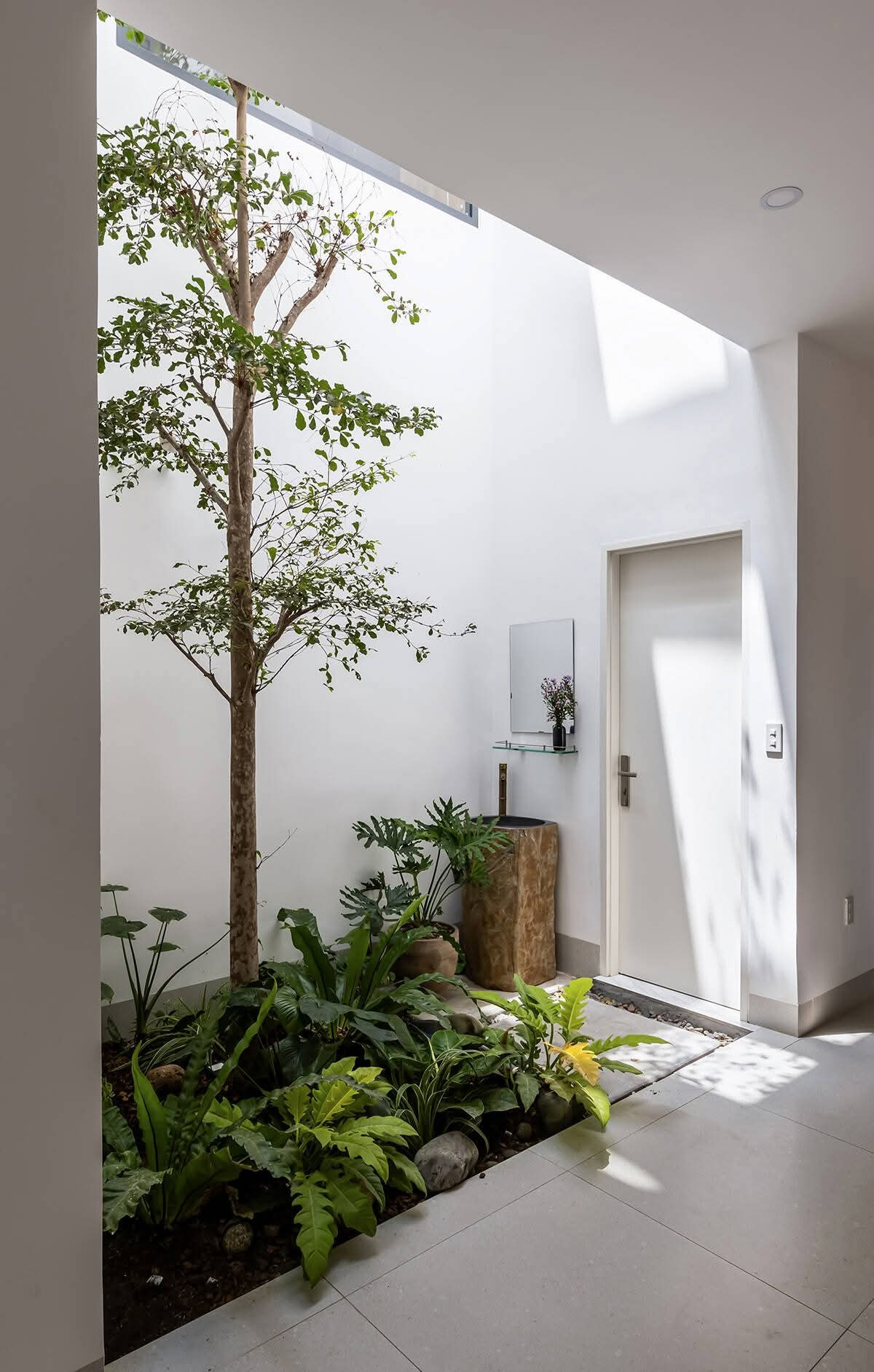 Căn nhà 170m2 với hình thức lạ mắt - Ảnh 6