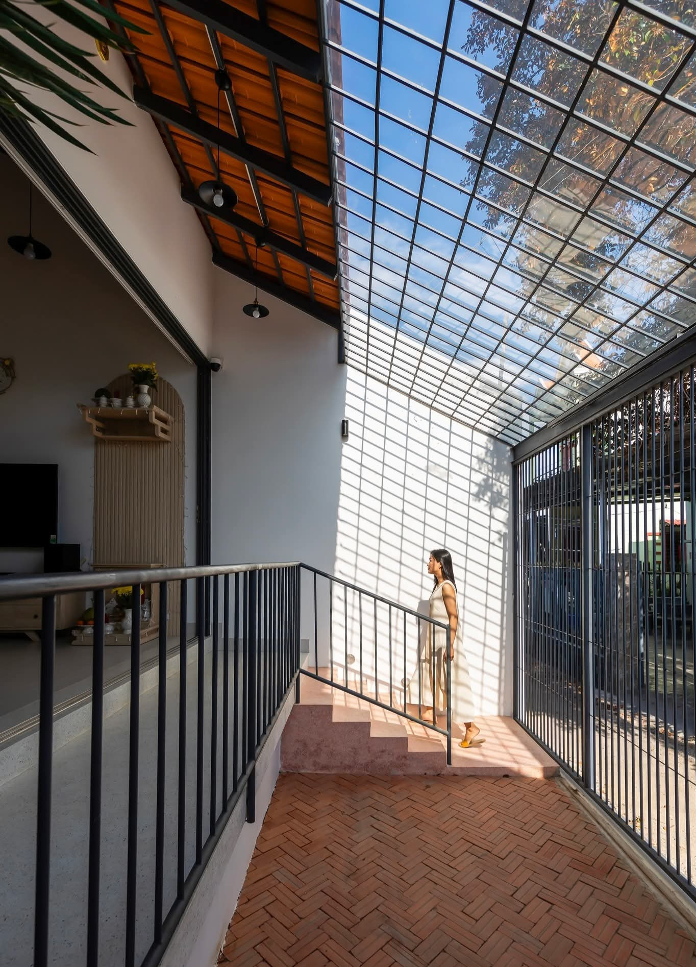 Căn nhà 170m2 với hình thức lạ mắt - Ảnh 2