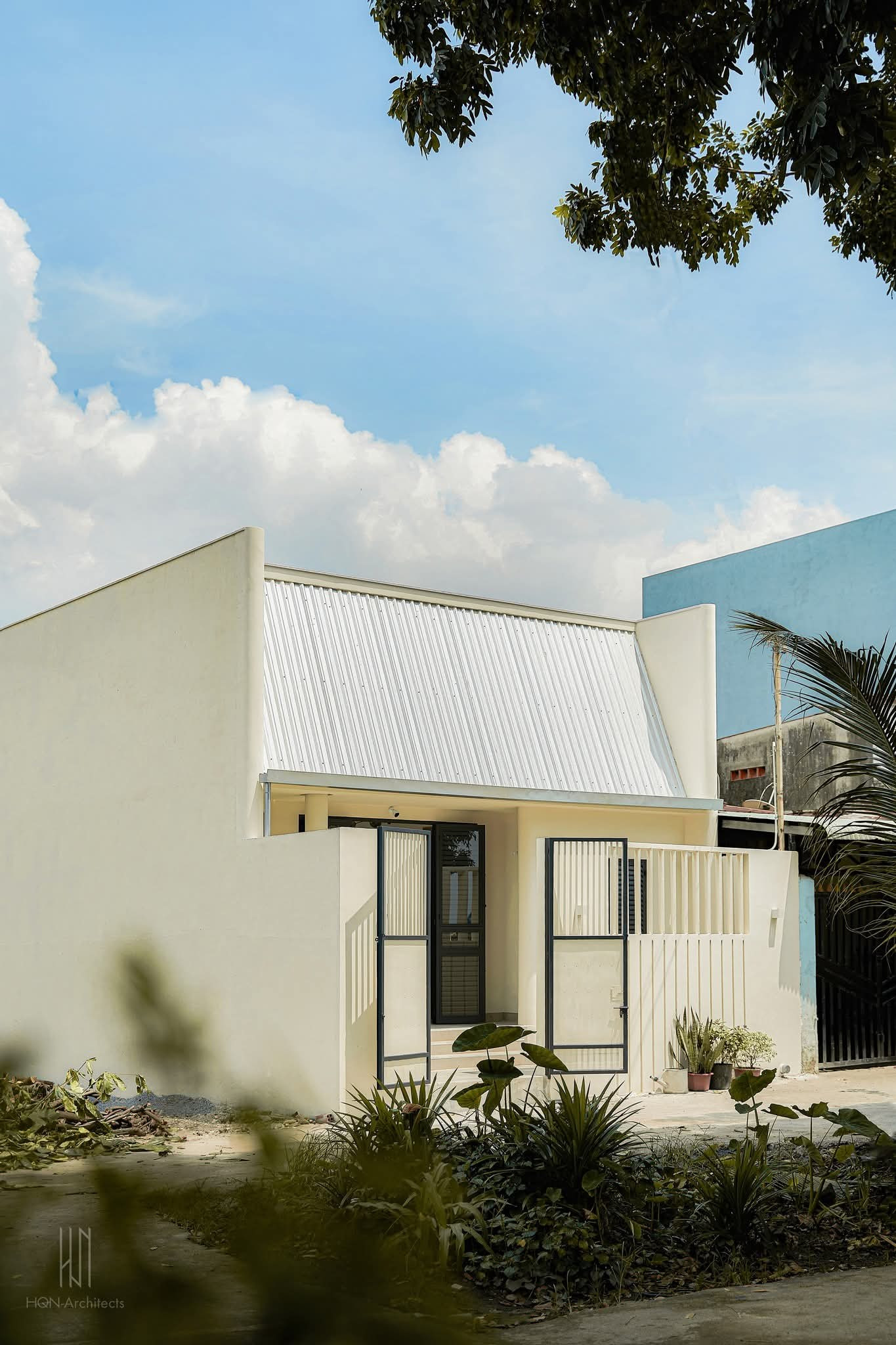 Nhà 85m2 có sân vườn lấy ánh sáng - Ảnh 3