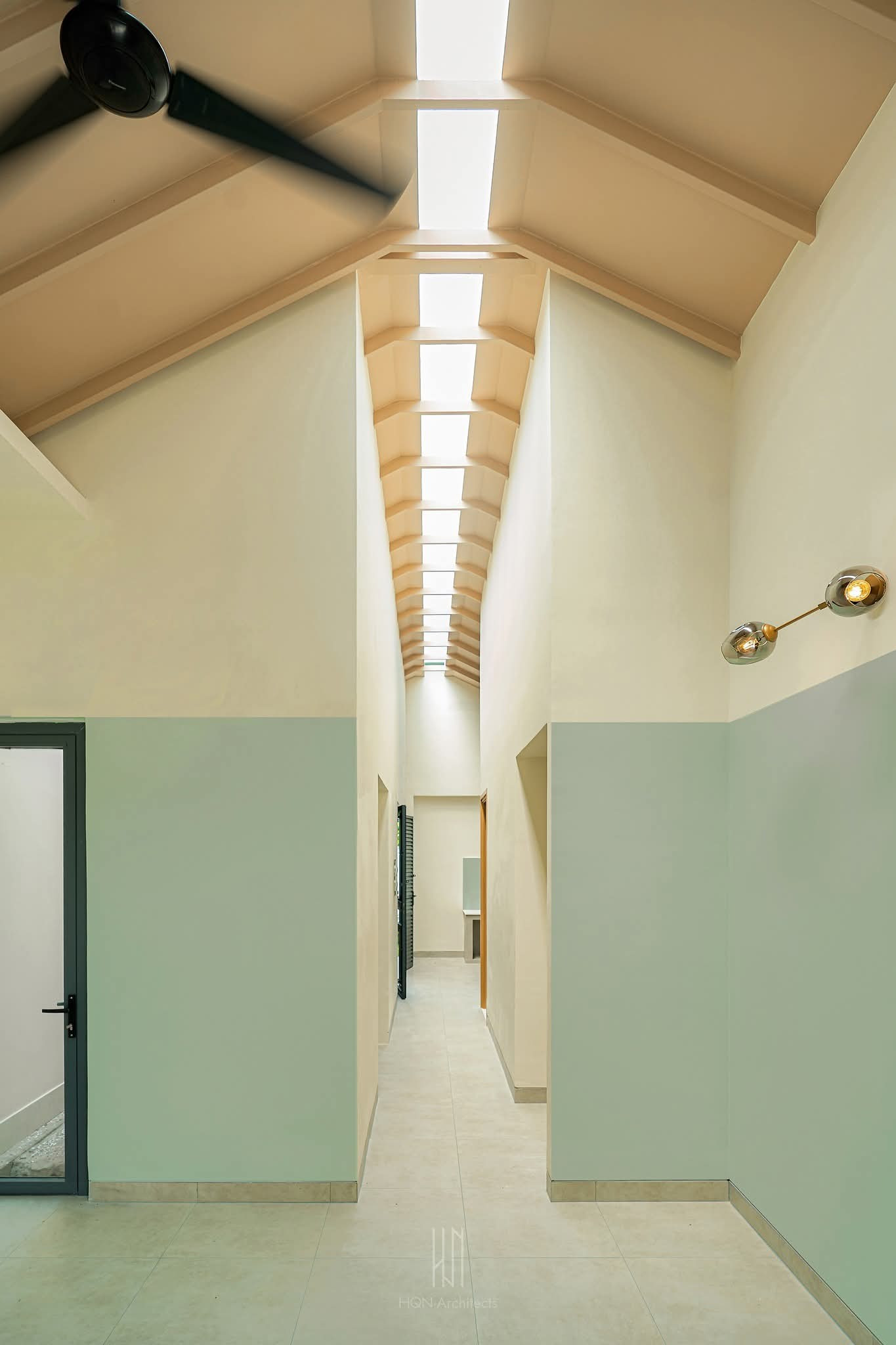 Nhà 85m2 có sân vườn lấy ánh sáng - Ảnh 11