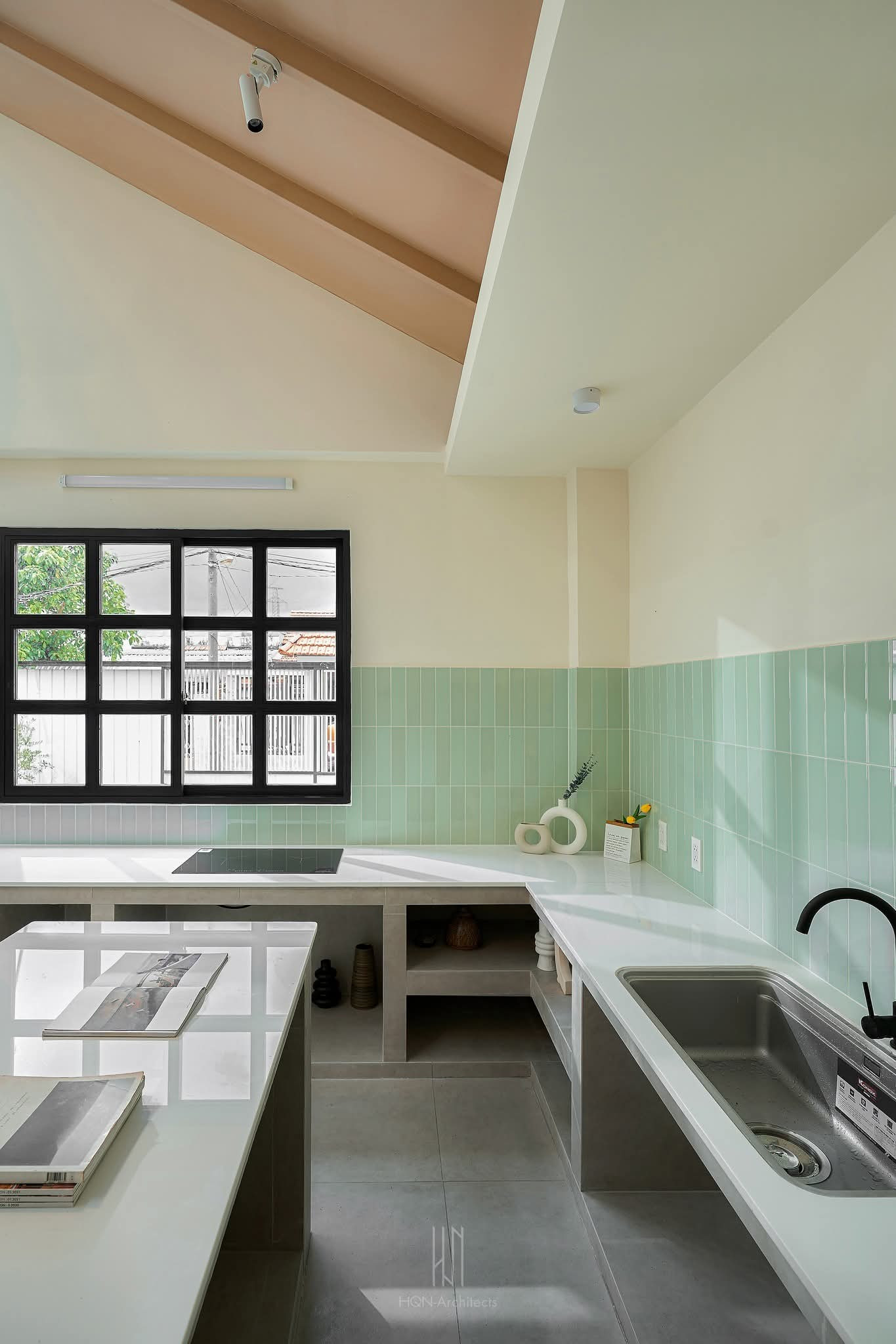 Nhà 85m2 có sân vườn lấy ánh sáng - Ảnh 14