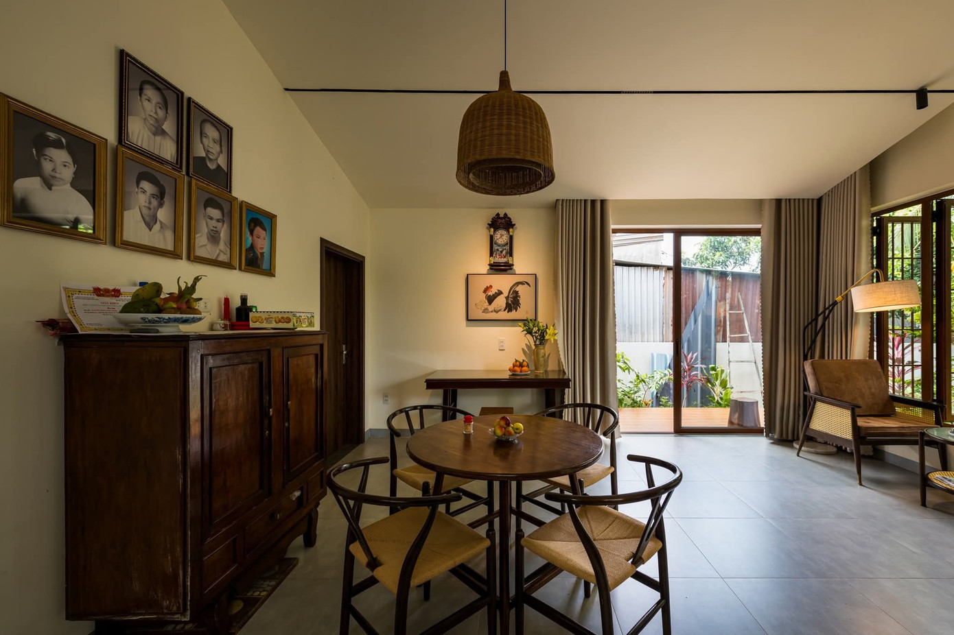 Thiết kế ngôi nhà 80m2 đầy ắp 'ký ức' con gái tặng mẹ - Ảnh 8