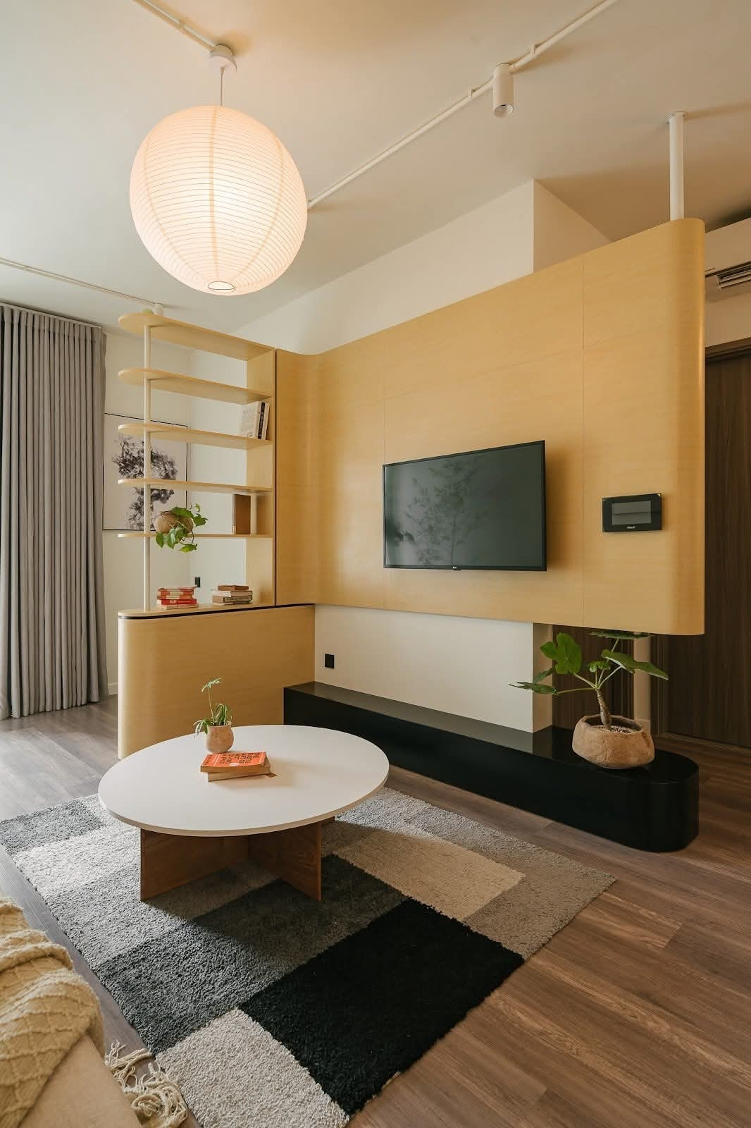 Căn hộ nhỏ 58m2 nhưng đủ đầy ấm cúng - Ảnh 8