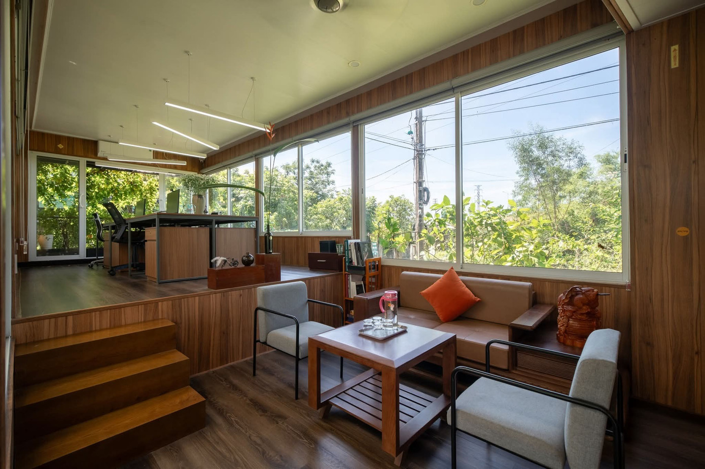 Nhà phố thiết kế mở ngập tràn cây xanh - Ảnh 11