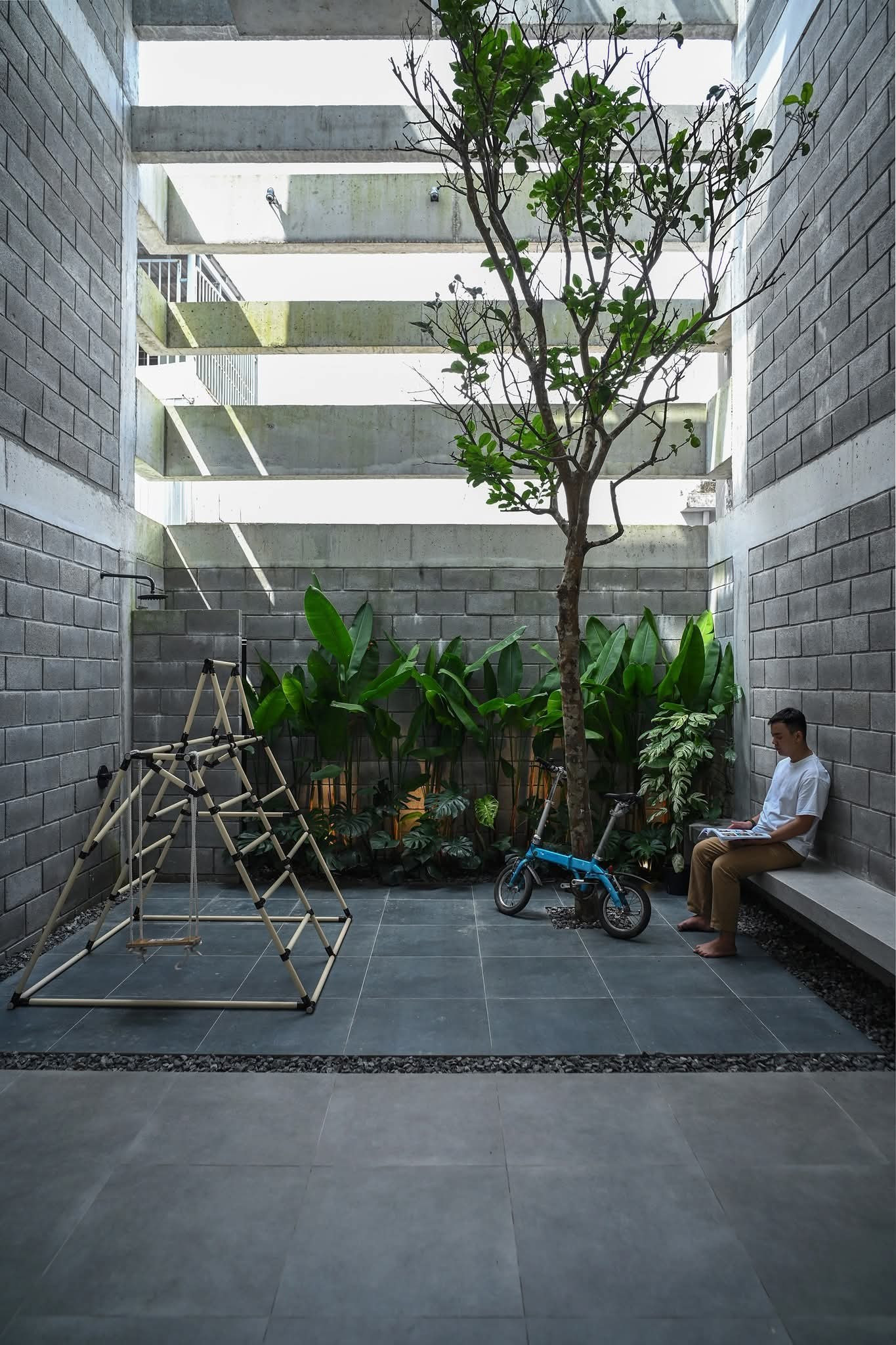 Nhà phố 100m2 thiết kế không phòng khách - Ảnh 3