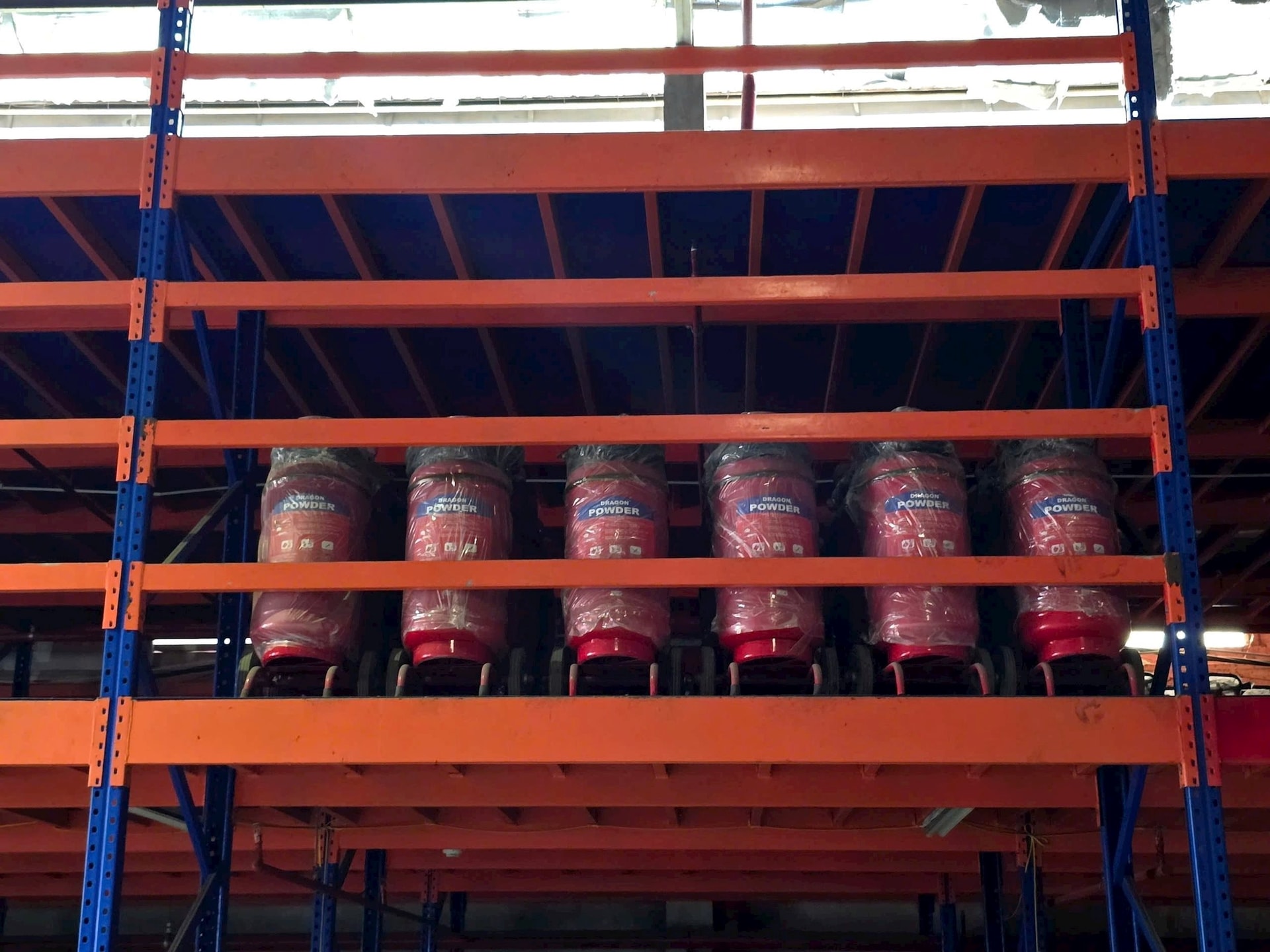 Điều tra công ty sản xuất 3 triệu bình chữa cháy giả, doanh thu 1.000 tỷ đồng, gây hoạ trong các vụ cháy gần đây - Ảnh 3