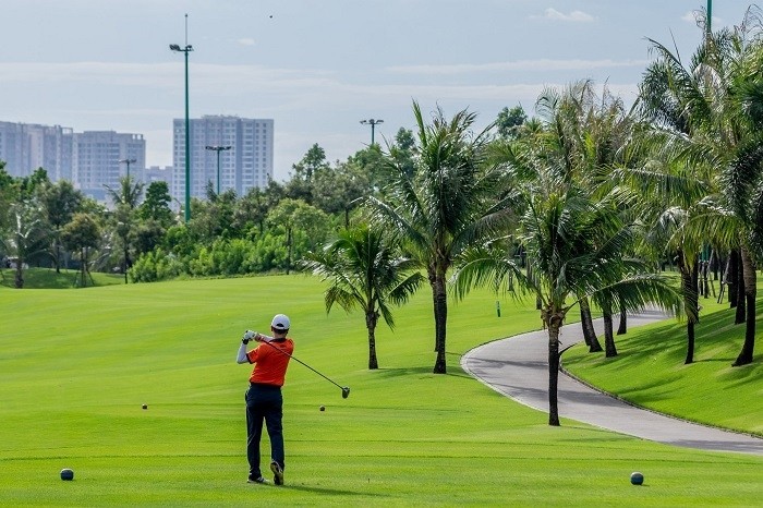 "Doanh nhân ra sân golf để bàn chuyện bất động sản là chuyện thường ngày" - Ảnh 1