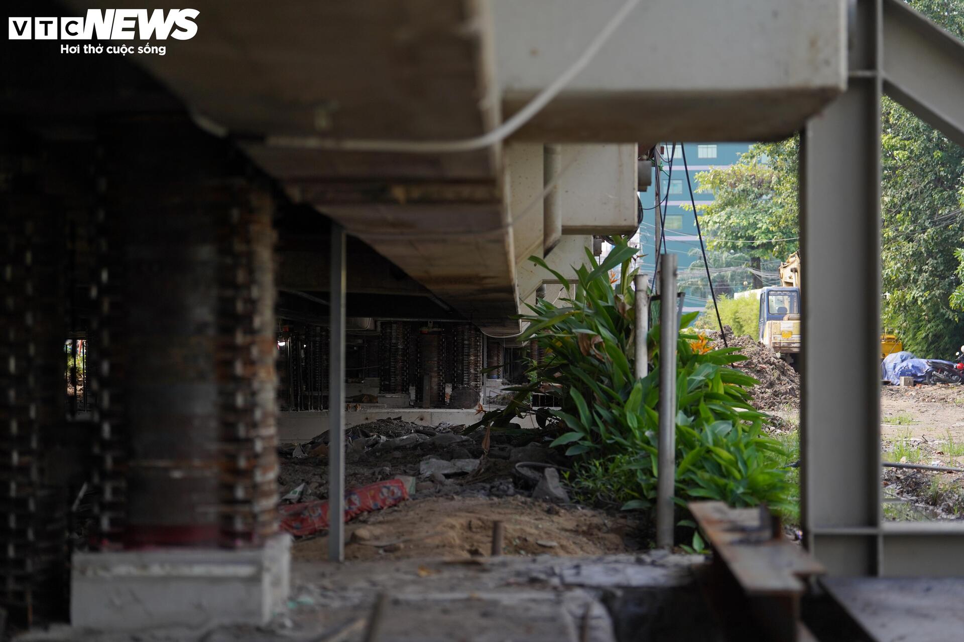 Cận cảnh cầu Bình Triệu 1 nặng 11.000 tấn sau khi được nâng thêm 1,08 m - Ảnh 12