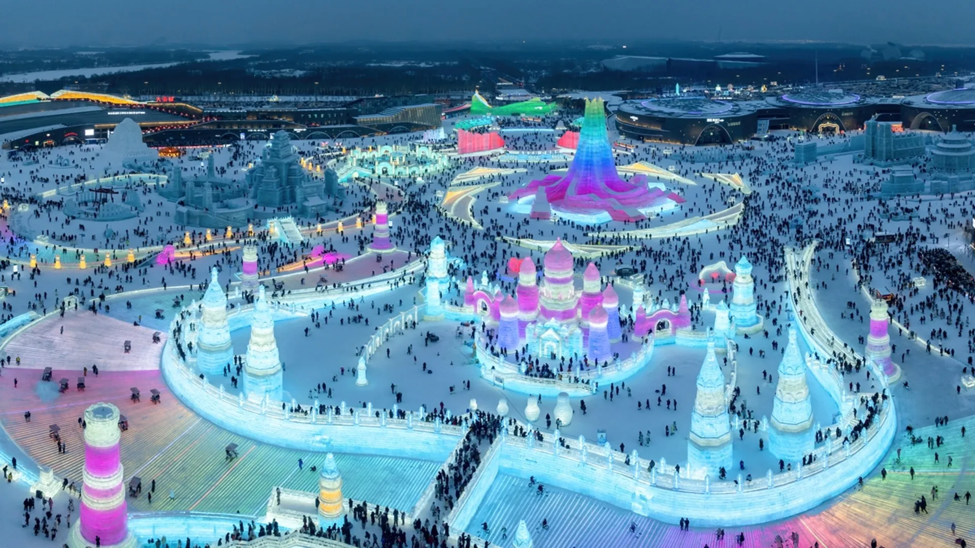 Choáng ngợp cảnh đại công trình 10 tỷ USD của Vingroup sau vài năm nữa, sẽ chạm tay vào "kỷ lục thế giới"? - Ảnh 56