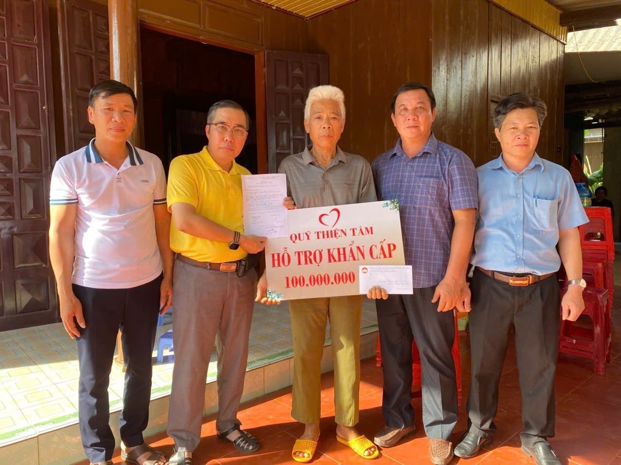 Hỗ trợ khẩn cấp 500 tỷ ở VN, tỷ phú Phạm Nhật Vượng tiếp tục làm 1 việc cực ý nghĩa ở nơi xảy ra động đất - Ảnh 3