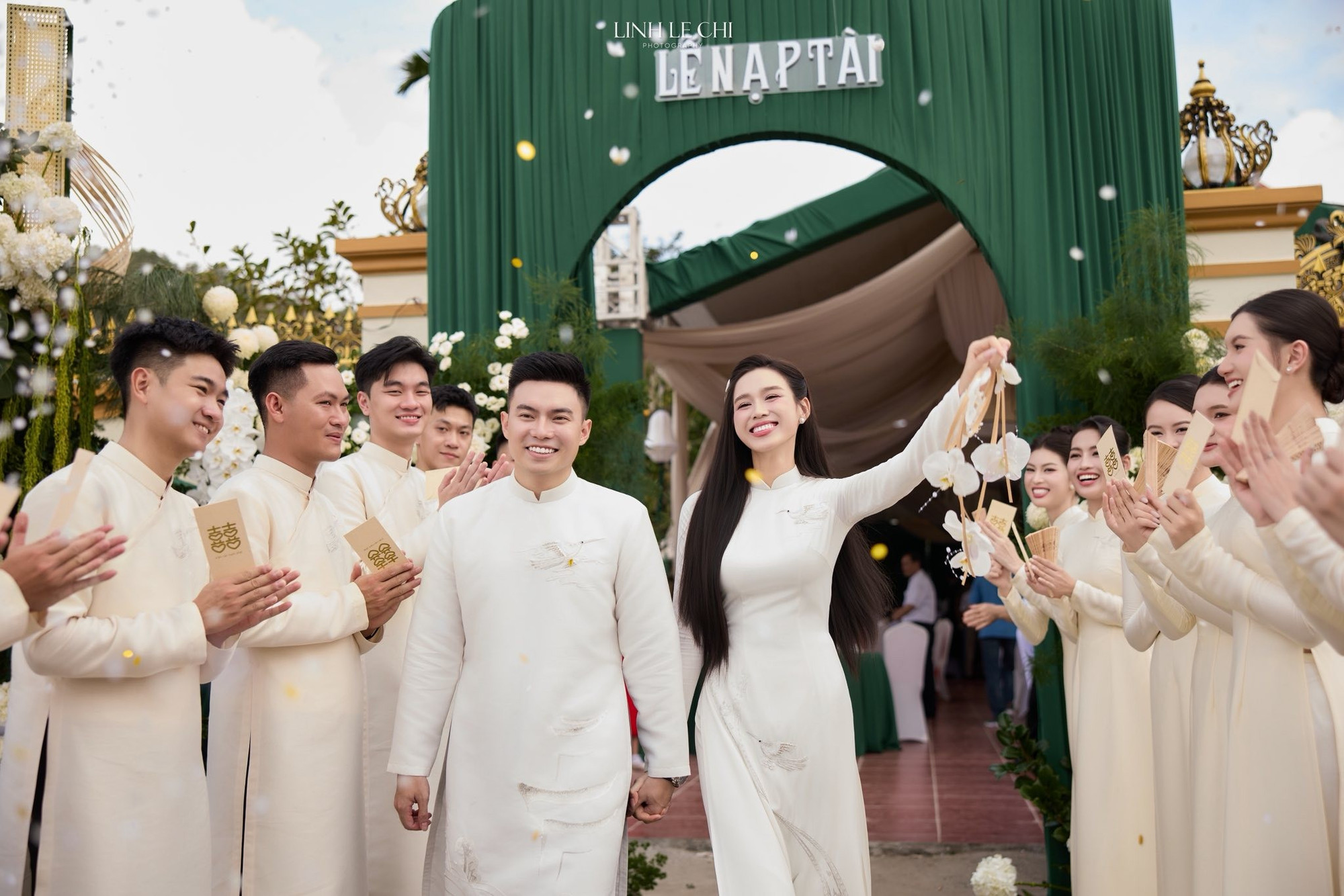 Nhà chồng sắp cưới Hoa hậu Đỗ Thị Hà: Từ nhà thầu địa phương với tài sản chưa đầy 1 tỷ đồng vươn lên thành đại gia hạ tầng - Ảnh 1