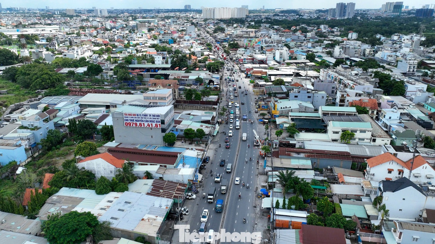 Quốc lộ 13 trước khi được chi 14.000 tỷ mở rộng mặt đường 60m - Ảnh 7