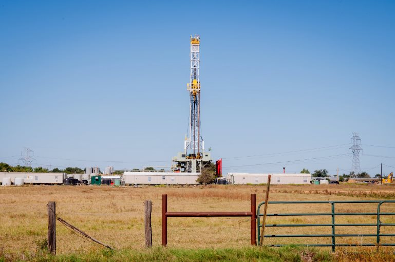 Khoan thủng 5.800 mét đất đá, khí phun lên ngùn ngụt, kho báu ‘nóng bỏng tay’ trị giá tới 100 tỷ USD lộ diện, trải dài hàng trăm km - Ảnh 2