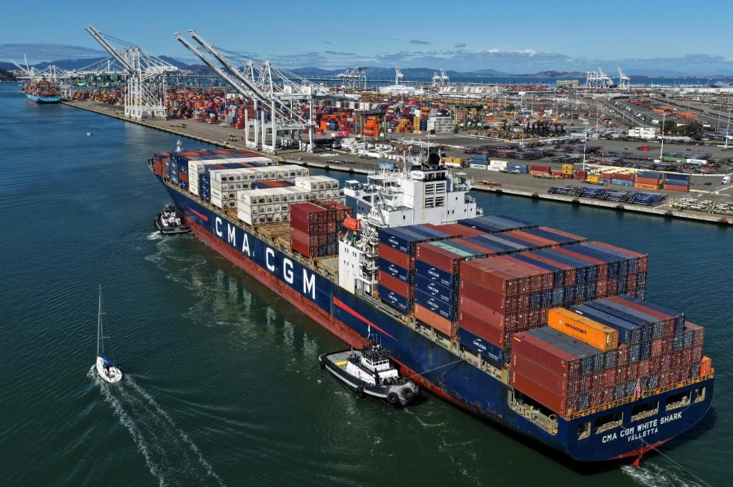 Ăn miếng trả miếng, quốc gia BRICS bắt đầu siết chặt đường biển 'trừng phạt' ngược lại Mỹ, dòng chảy hàng hải lại căng thẳng - Ảnh 1