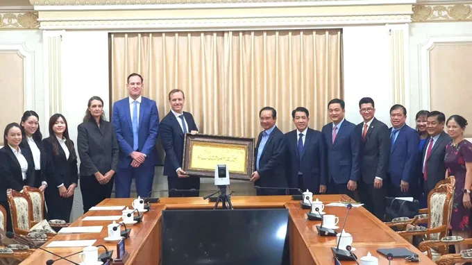 Chi hàng trăm triệu USD thâu tóm các nhà máy từ CJ và Masan, 1 tập đoàn Hà Lan lên kế hoạch dịch chuyển trụ sở chính châu Á về TP.HCM - Ảnh 3