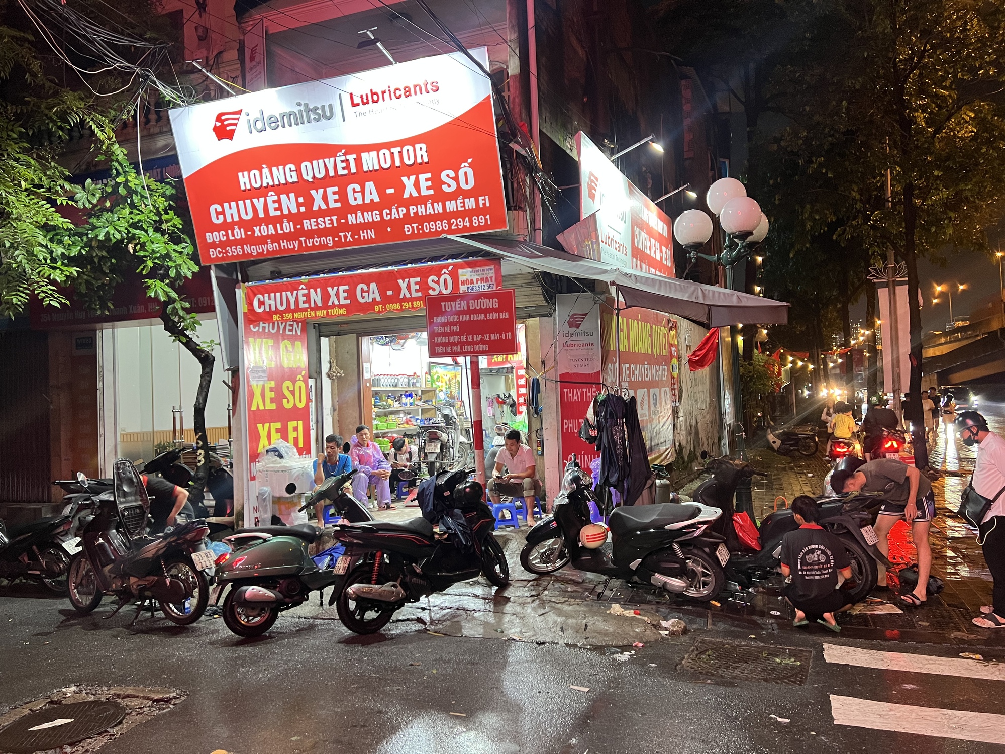 Nơi đông nhất Hà Nội lúc này - Ảnh 5