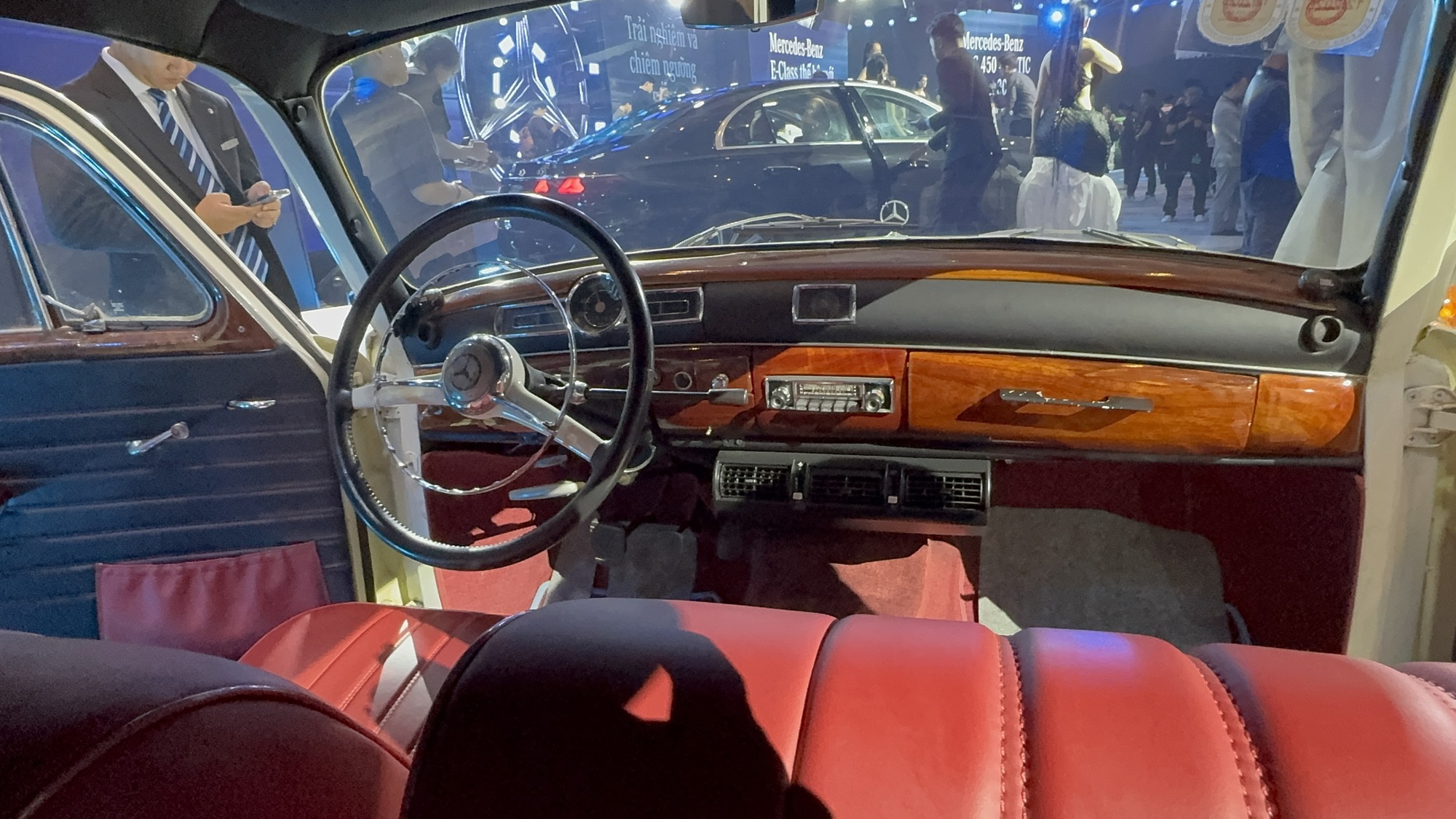 Dàn xe cổ hội tụ, nhiều người mê đắm - Ảnh 4