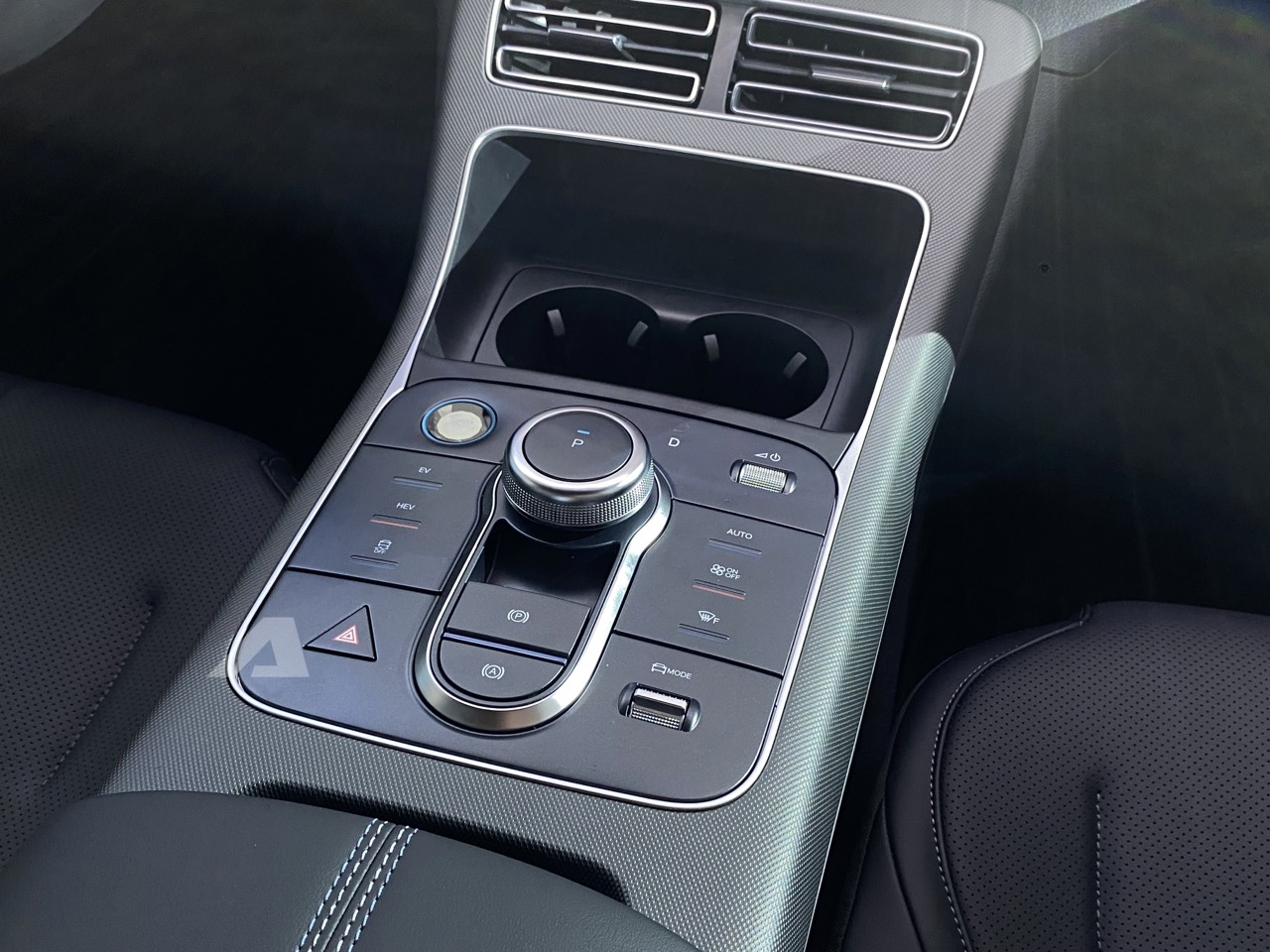 BYD Seal 5 ra mắt Việt Nam: Giá 696 triệu đồng, cùng cỡ Civic, máy hybrid cắm sạc tiêu thụ 3,8 lít/100km - Ảnh 9