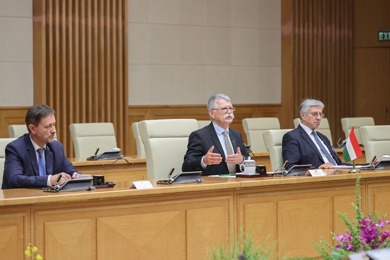 Chủ tịch Quốc hội Hungary: Việt Nam là đối tác thương mại lớn nhất, quan trọng nhất của EU tại Đông Nam Á - Ảnh 7