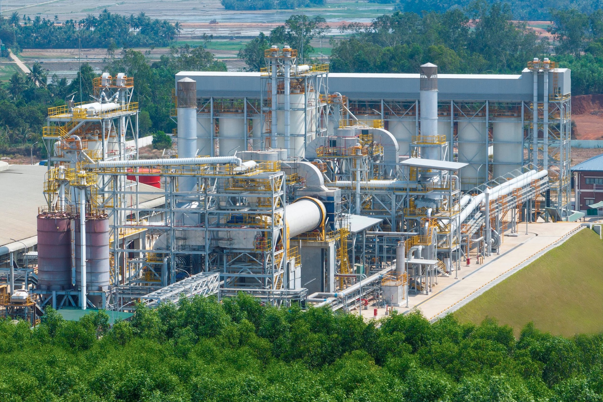 Nhà máy sản xuất viên nén đen quy mô lớn nhất thế giới tại Việt Nam chính thức đi vào hoạt động thương mại - Ảnh 1