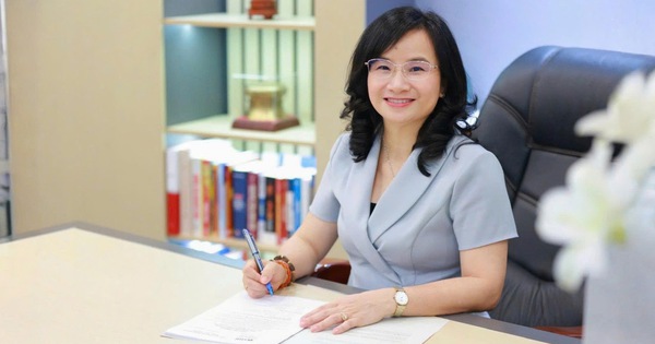 Tổng Giám đốc SHB Ngô Thu Hà: “Nữ doanh nhân Việt Nam tiêu biểu -Bông hồng vàng” 2025