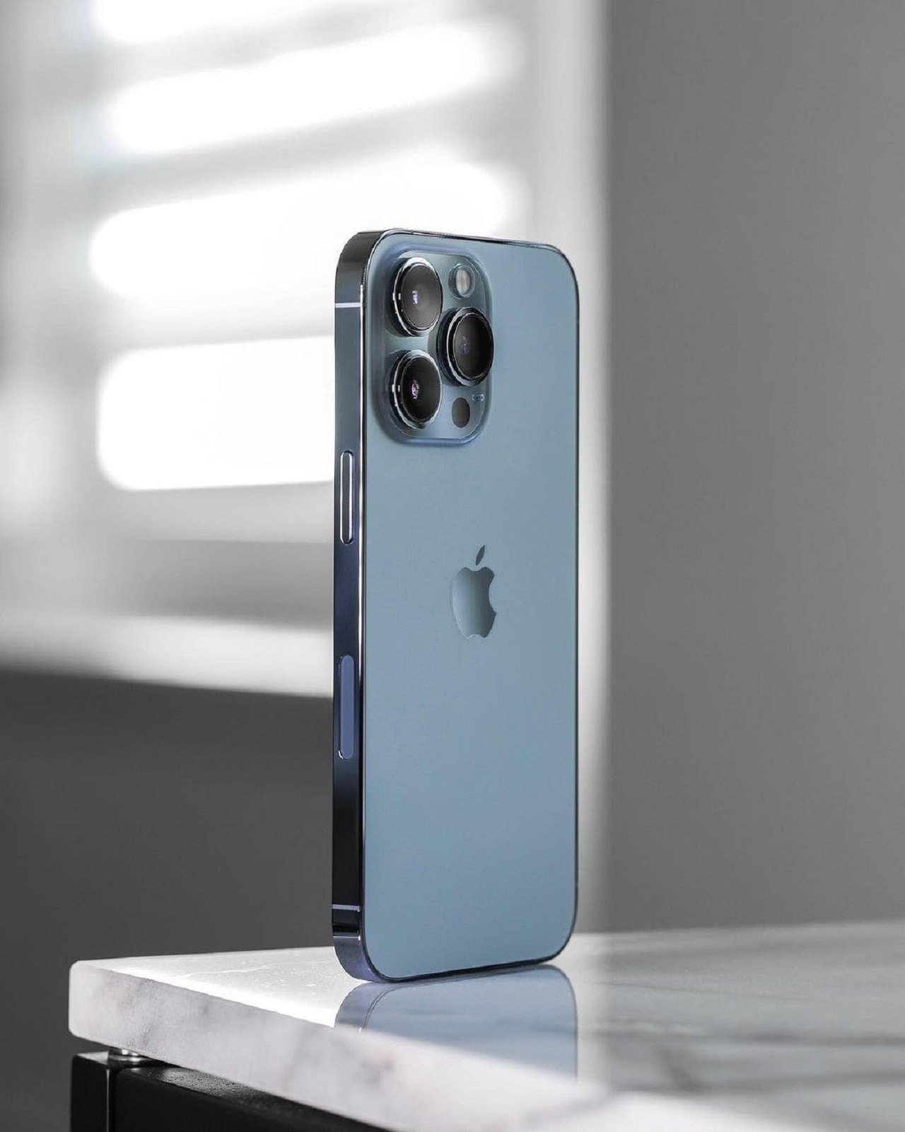 3 chiếc iPhone cũ đang giảm giá mạnh nhất hiện nay - Ảnh 1
