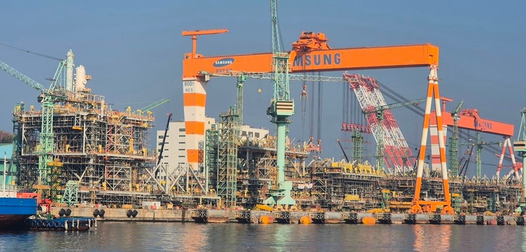 'Gã khổng lồ' đóng tàu của Samsung dự kiến đóng đơn hàng 3 tàu chở dầu 237 triệu USD tại một xưởng đóng tàu 'bí mật' ở Việt Nam - Ảnh 1