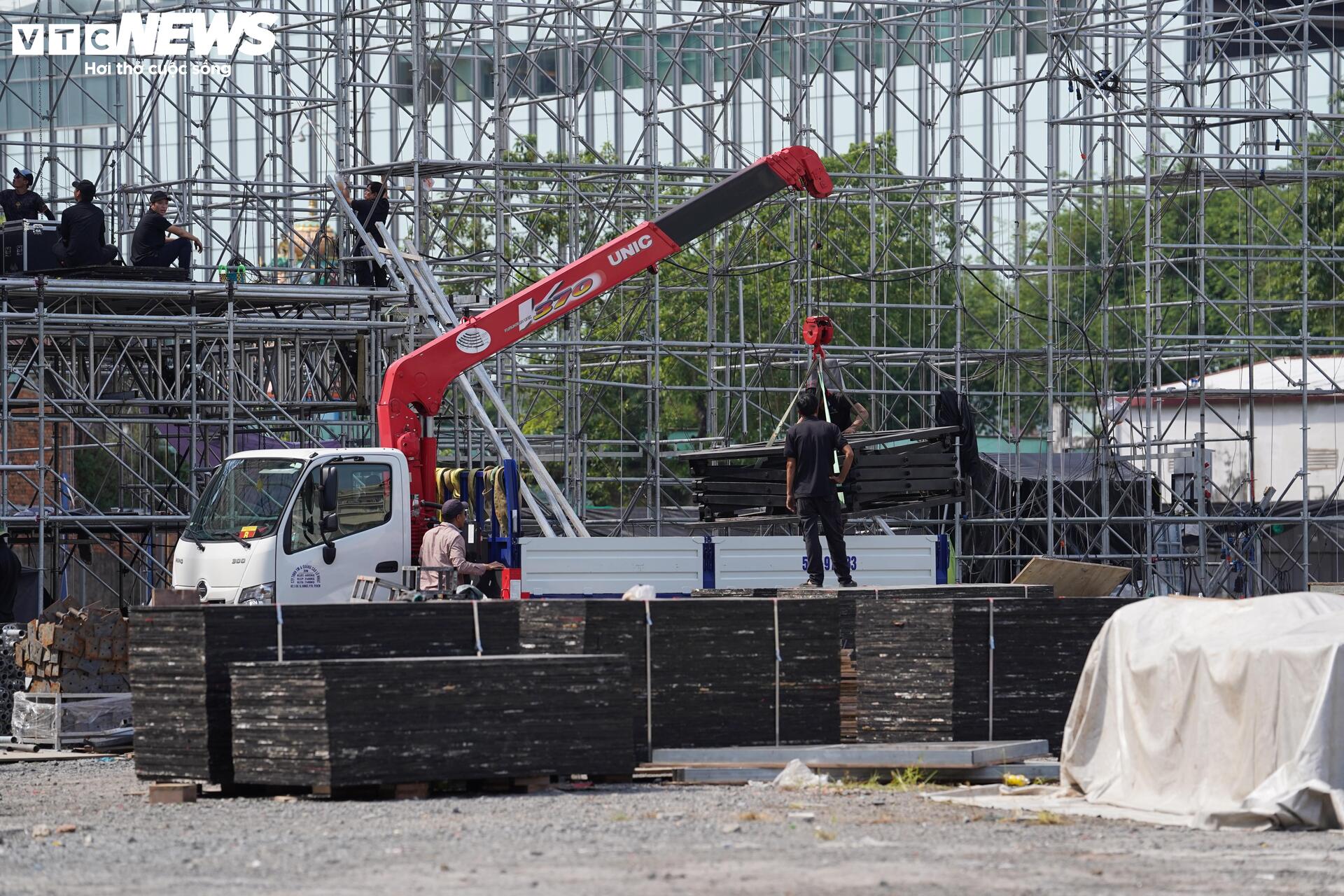 Cận cảnh khu đất 'vàng' bỏ hoang gần 10 năm giữa trung tâm TP.HCM - Ảnh 5