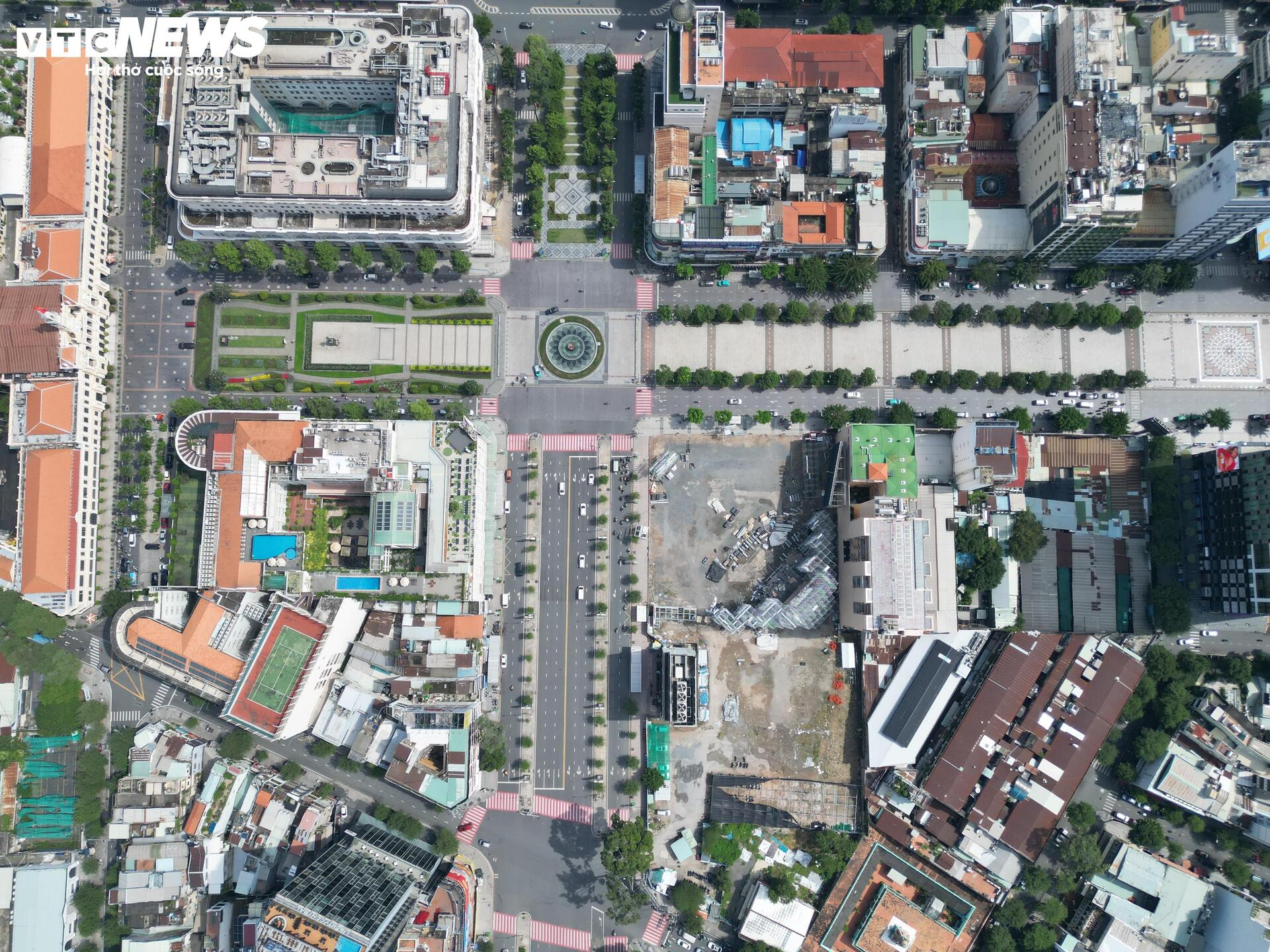 Cận cảnh khu đất 'vàng' bỏ hoang gần 10 năm giữa trung tâm TP.HCM - Ảnh 13