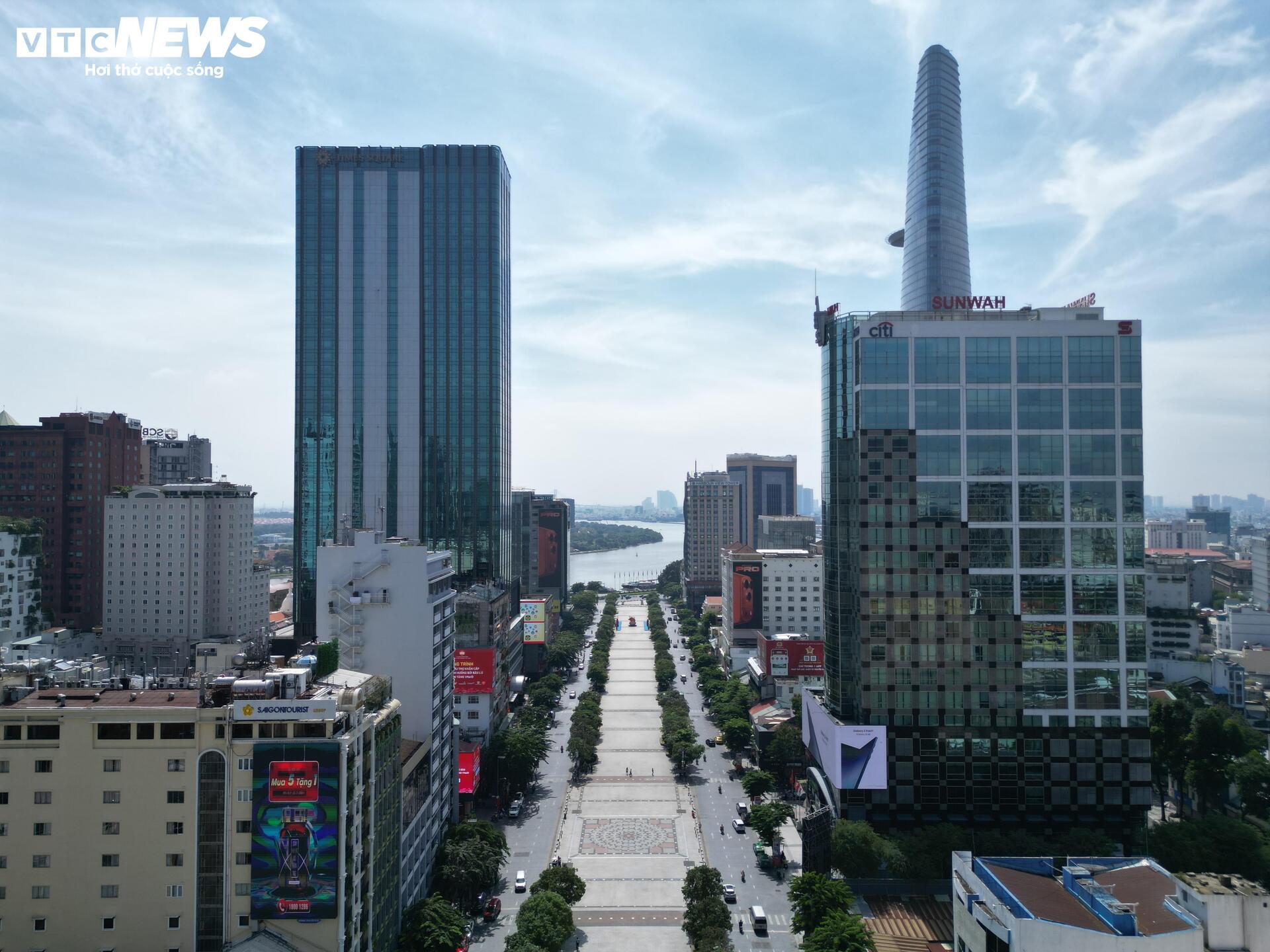 Cận cảnh khu đất 'vàng' bỏ hoang gần 10 năm giữa trung tâm TP.HCM - Ảnh 11