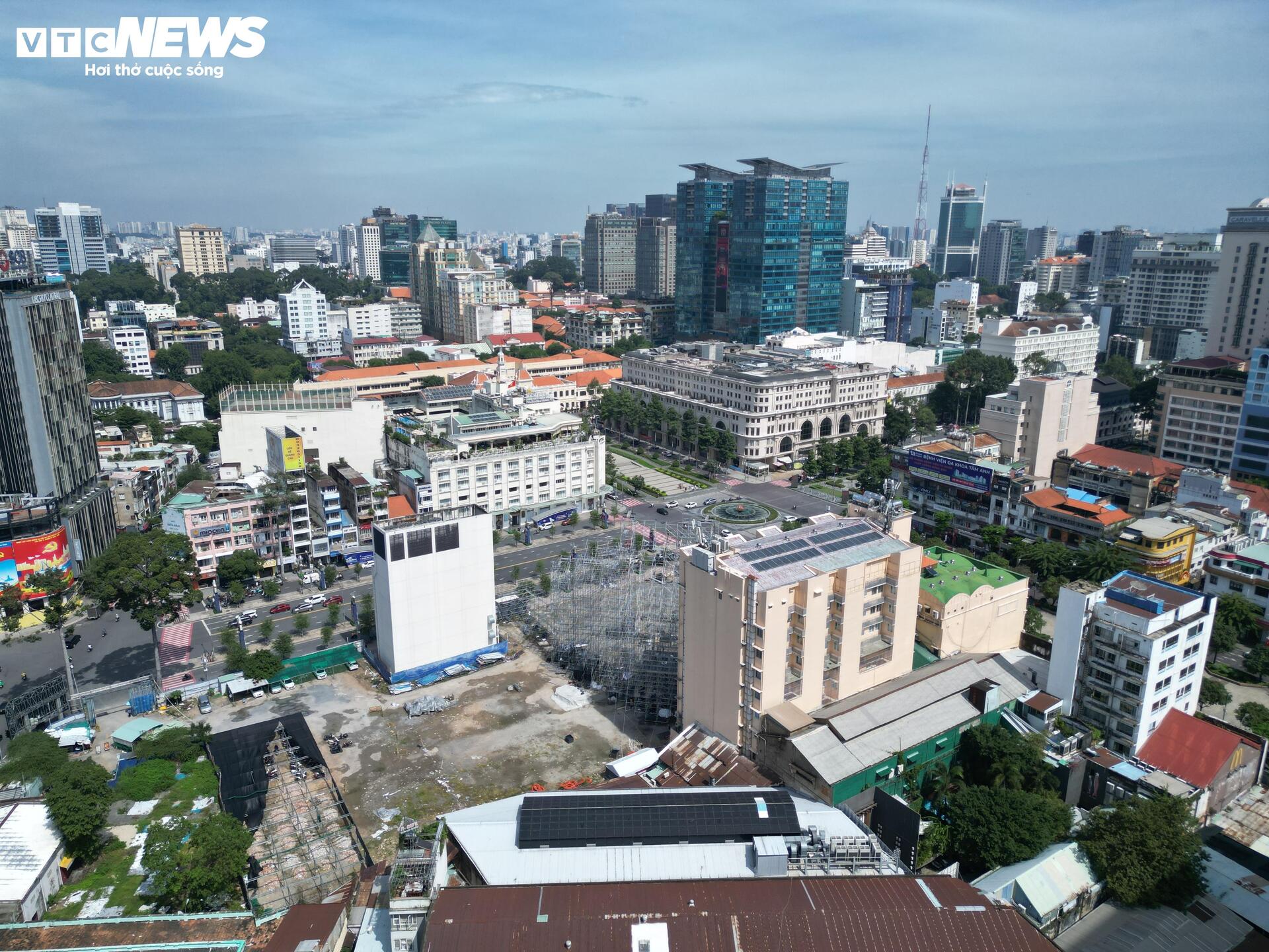 Cận cảnh khu đất 'vàng' bỏ hoang gần 10 năm giữa trung tâm TP.HCM - Ảnh 9