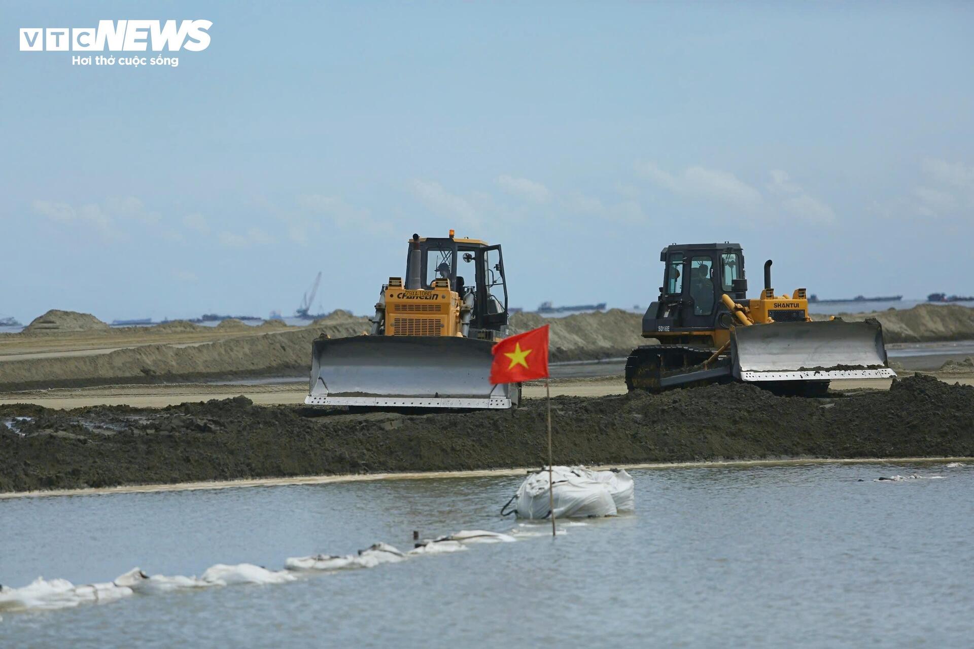 Cận cảnh vị trí dự kiến làm Metro nối trung tâm TP.HCM với siêu dự án lấn biển - Ảnh 9