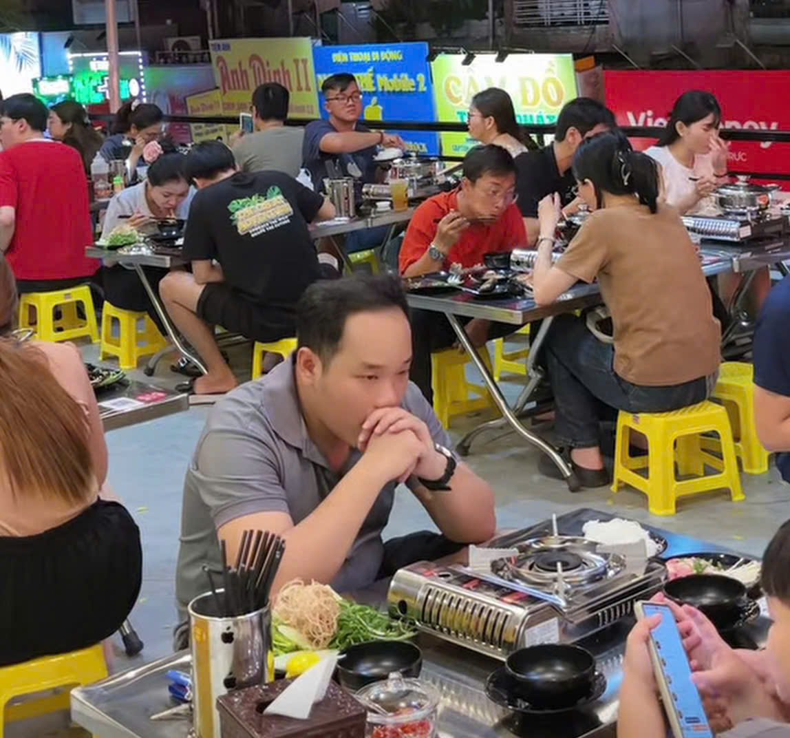 Lẩu 39.000 - 69.000 đồng "làm mưa làm gió" ở TP HCM - Ảnh 7