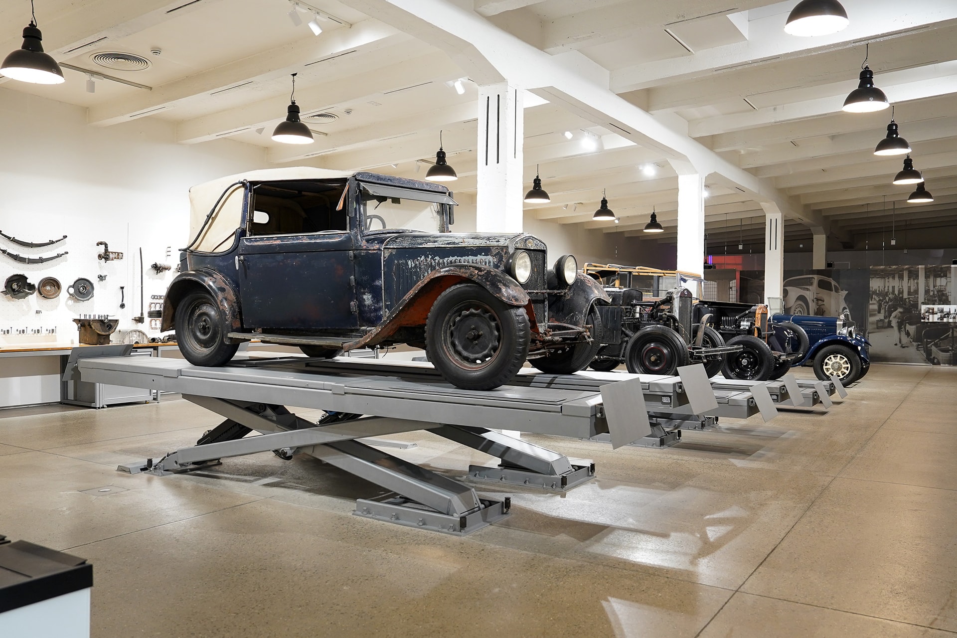 Mãn nhãn ngắm xe cổ xuyên suốt lịch sử 130 năm của Skoda - Ảnh 7