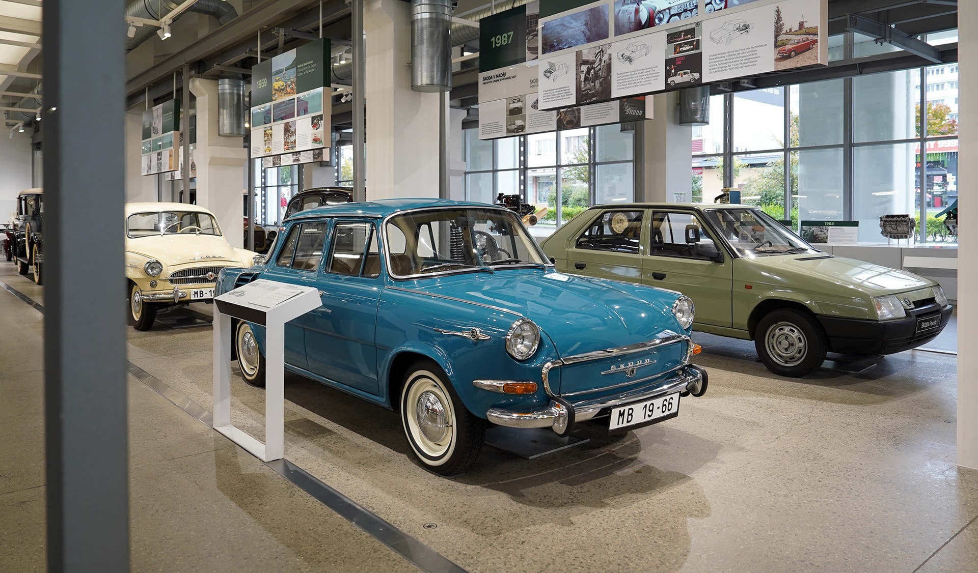 Mãn nhãn ngắm xe cổ xuyên suốt lịch sử 130 năm của Skoda - Ảnh 2