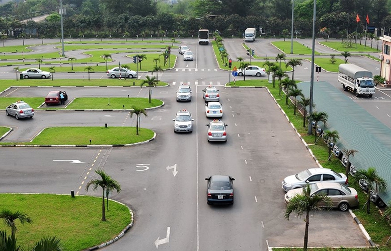 Đề xuất mức phí sát hạch lái xe mới - Ảnh 1