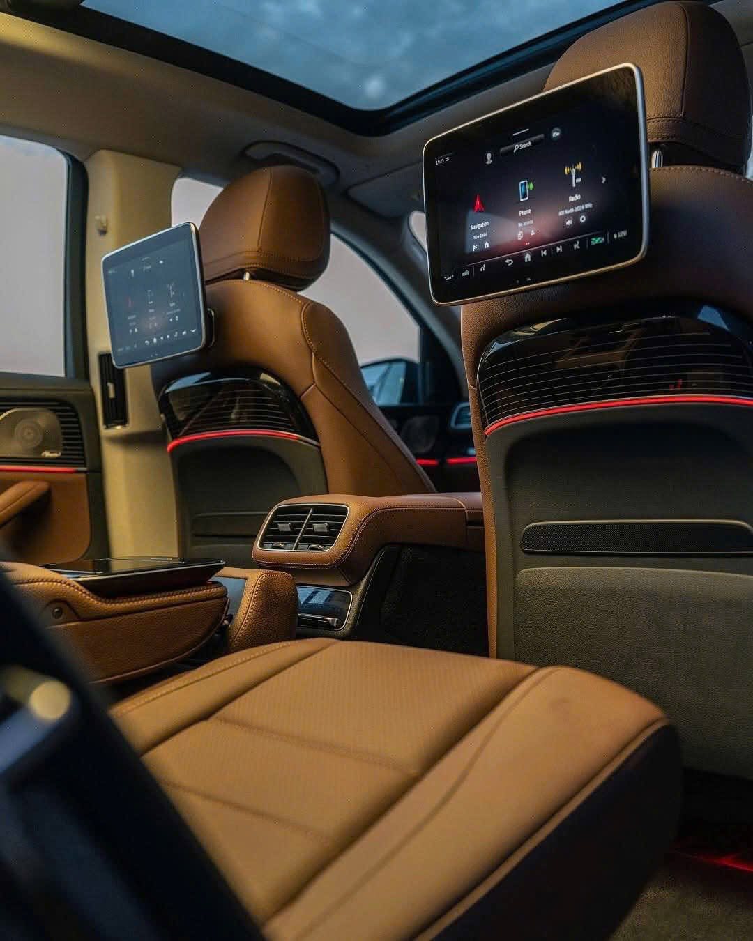 Mercedes-Benz GLS có bản làm riêng cho Việt Nam: Giá 5,999 tỷ đồng, thêm nhiều trang bị tiện nghi xịn sò phục vụ ‘chủ tịch’ - Ảnh 4