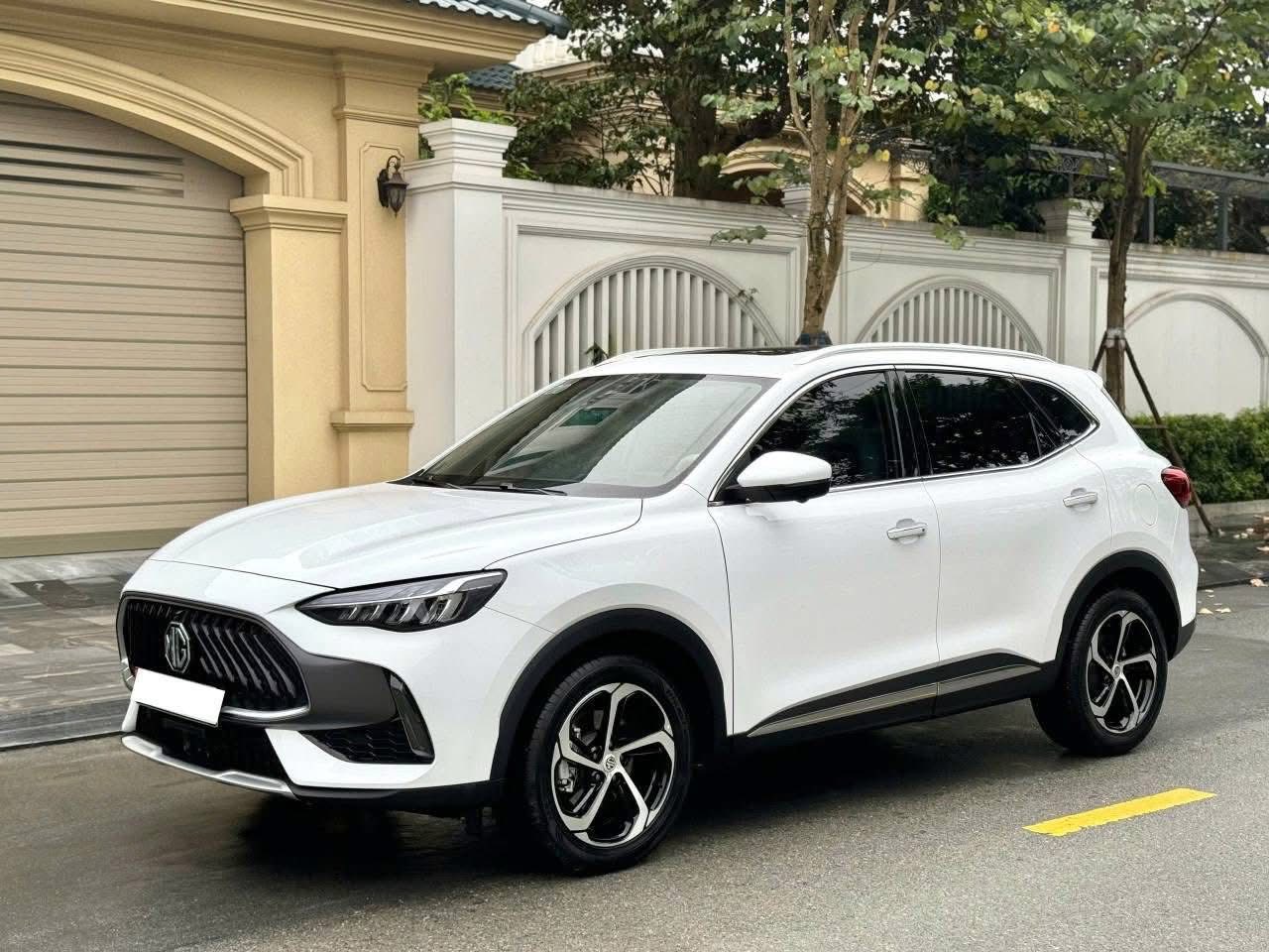 Nhiều SUV cỡ C giảm giá tại Việt Nam: Giảm nhiều nhất tới cả trăm triệu đồng, có mẫu khởi điểm chỉ ngang Sonet, Venue - Ảnh 1