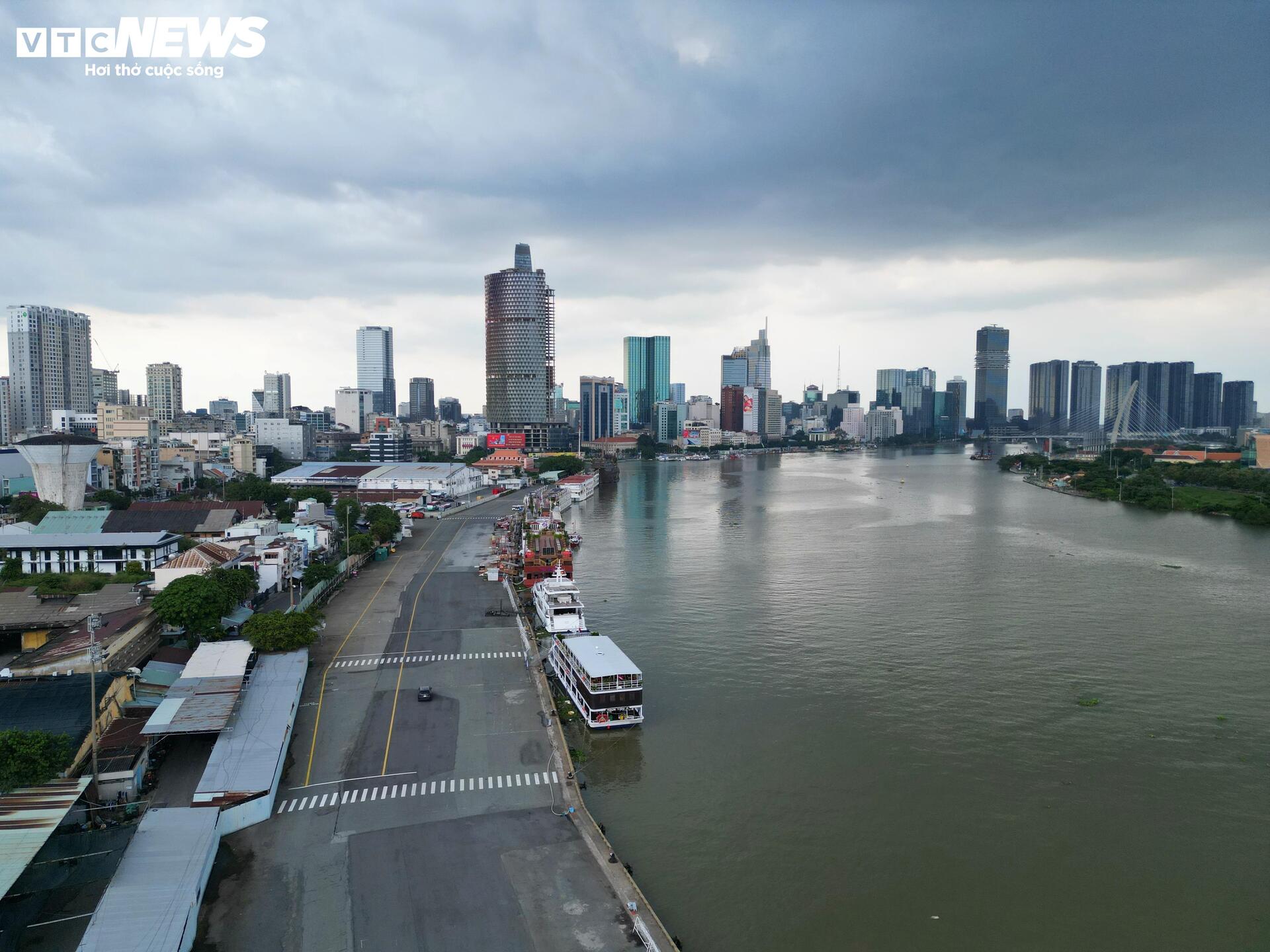 Cận cảnh bến sông Sài Gòn sẽ thành trung tâm Không gian văn hóa Hồ Chí Minh - Ảnh 2