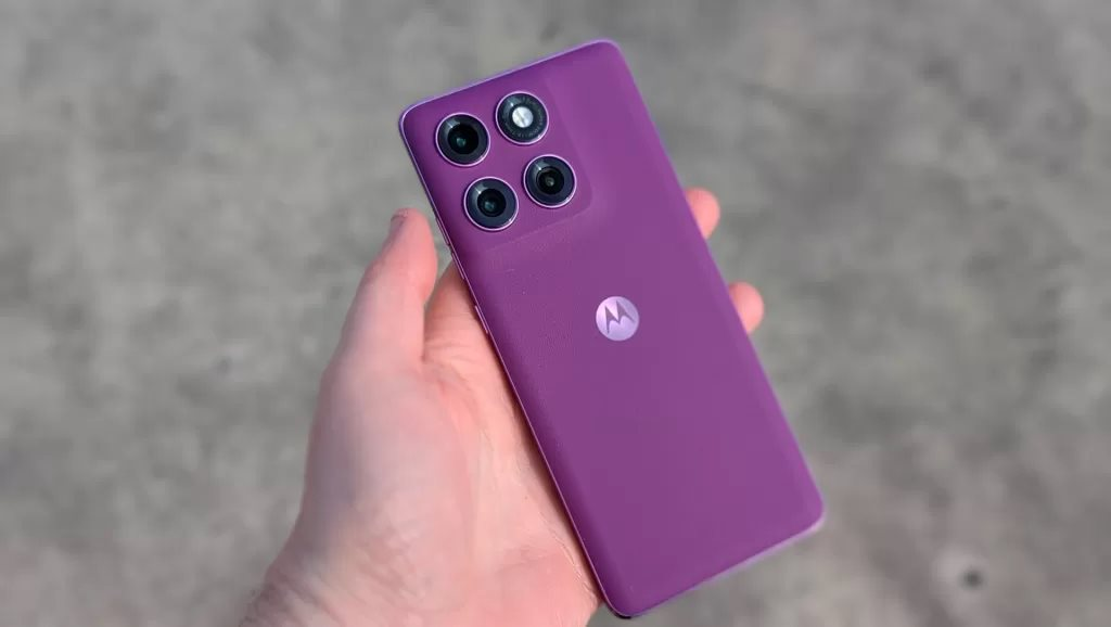 Huyền thoại Motorola tham vọng đua tranh với iPhone, Samsung ở Việt Nam: Liệu có quá "ảo tưởng sức mạnh"? - Ảnh 4