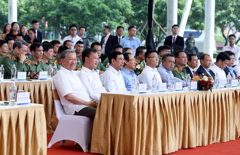 Tổng Bí thư Tô Lâm dự lễ khởi công xây dựng sân vận động hiện đại nhất Việt Nam - Ảnh 1