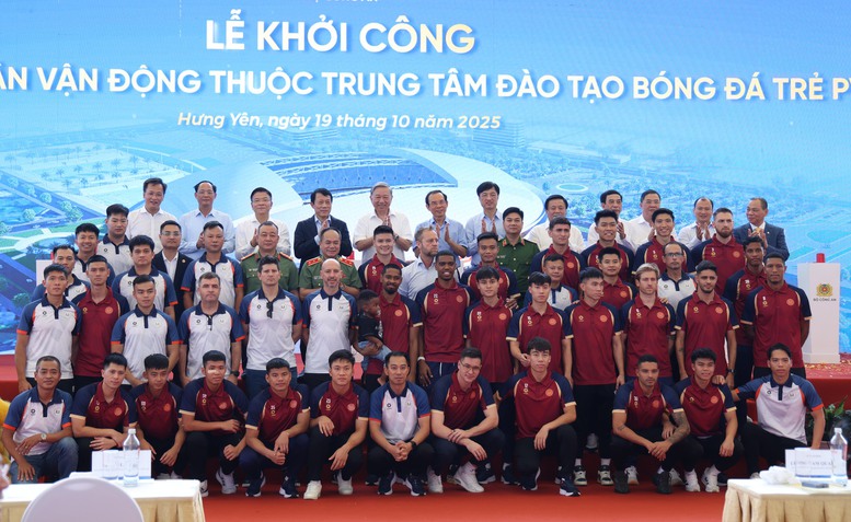 Tổng Bí thư Tô Lâm dự lễ khởi công xây dựng sân vận động hiện đại nhất Việt Nam - Ảnh 10