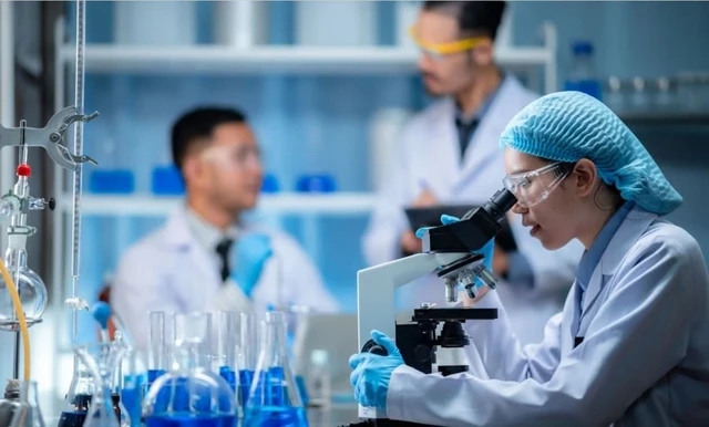 Một nhóm người ở Việt Nam sẽ được thưởng tối đa 6 tháng lương/năm - Ảnh 1