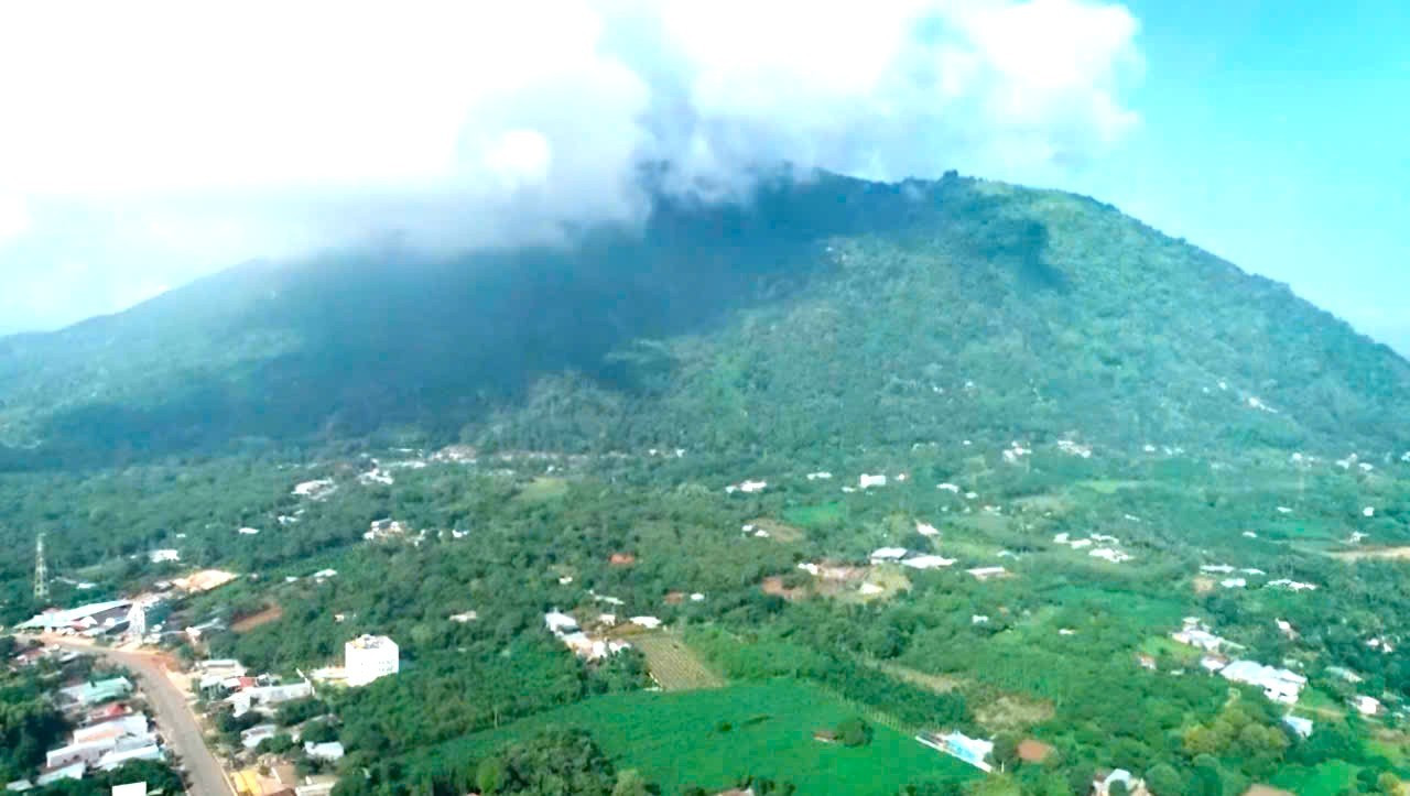 Ngọn núi từng xuất hiện ‘đĩa mây’ sắp thành khu du lịch sinh thái nghìn tỷ - Ảnh 7