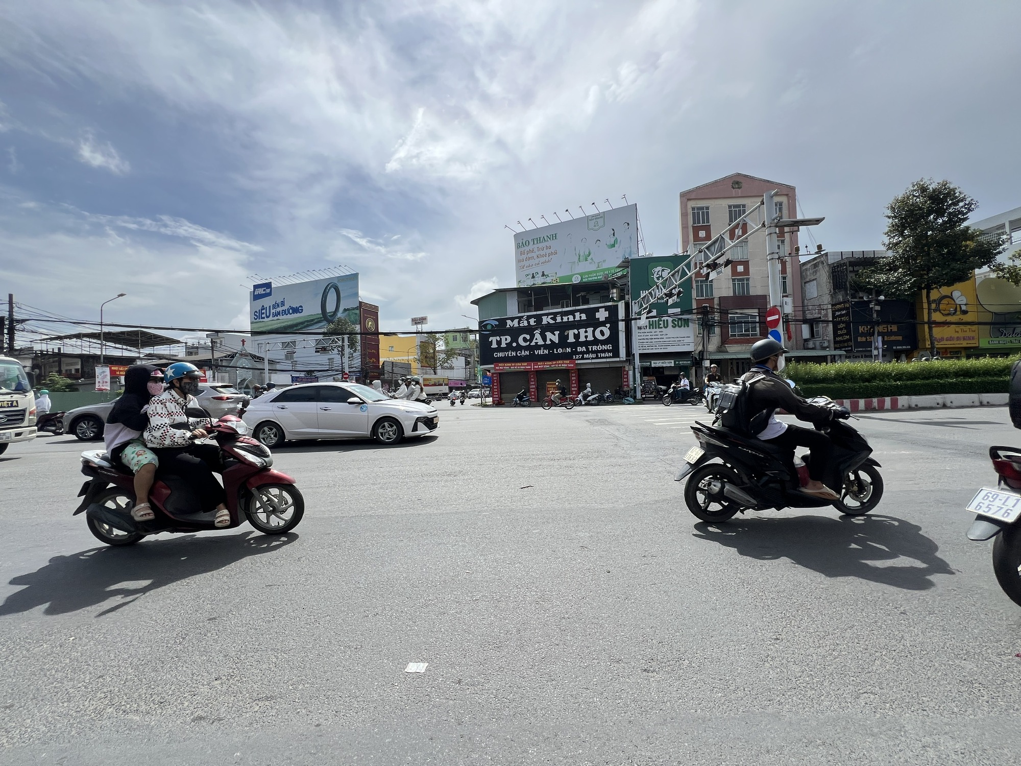 Hai dự án ngàn tỉ ở Cần Thơ: Tiền đã sẵn nhưng mặt bằng chưa có! - Ảnh 3