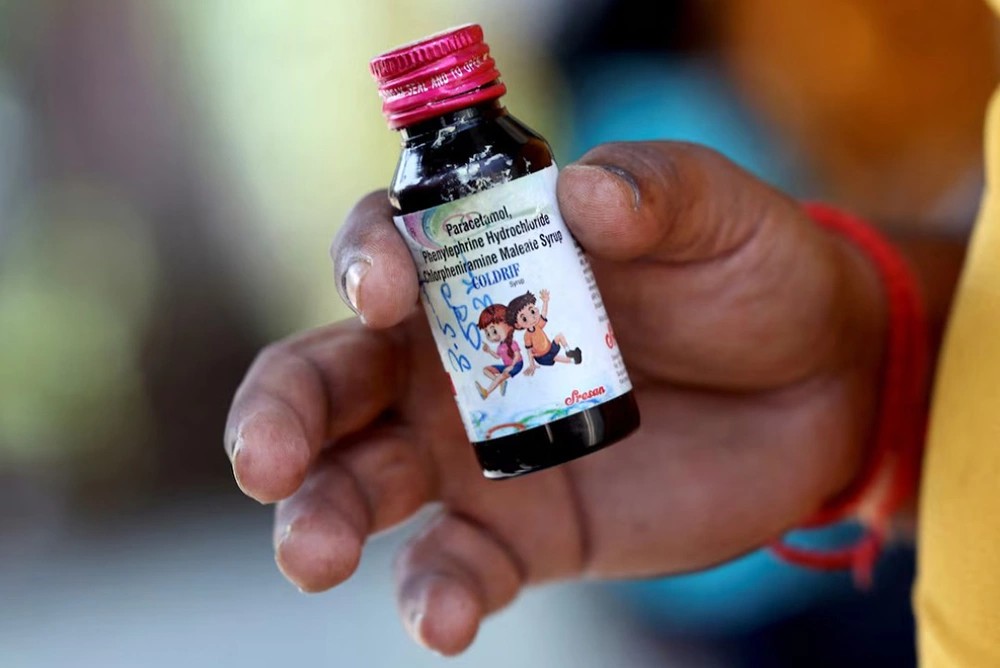 WHO cảnh báo 3 loại siro ho nhiễm độc gây chết người tại "công xưởng dược phẩm của thế giới" - Ảnh 1